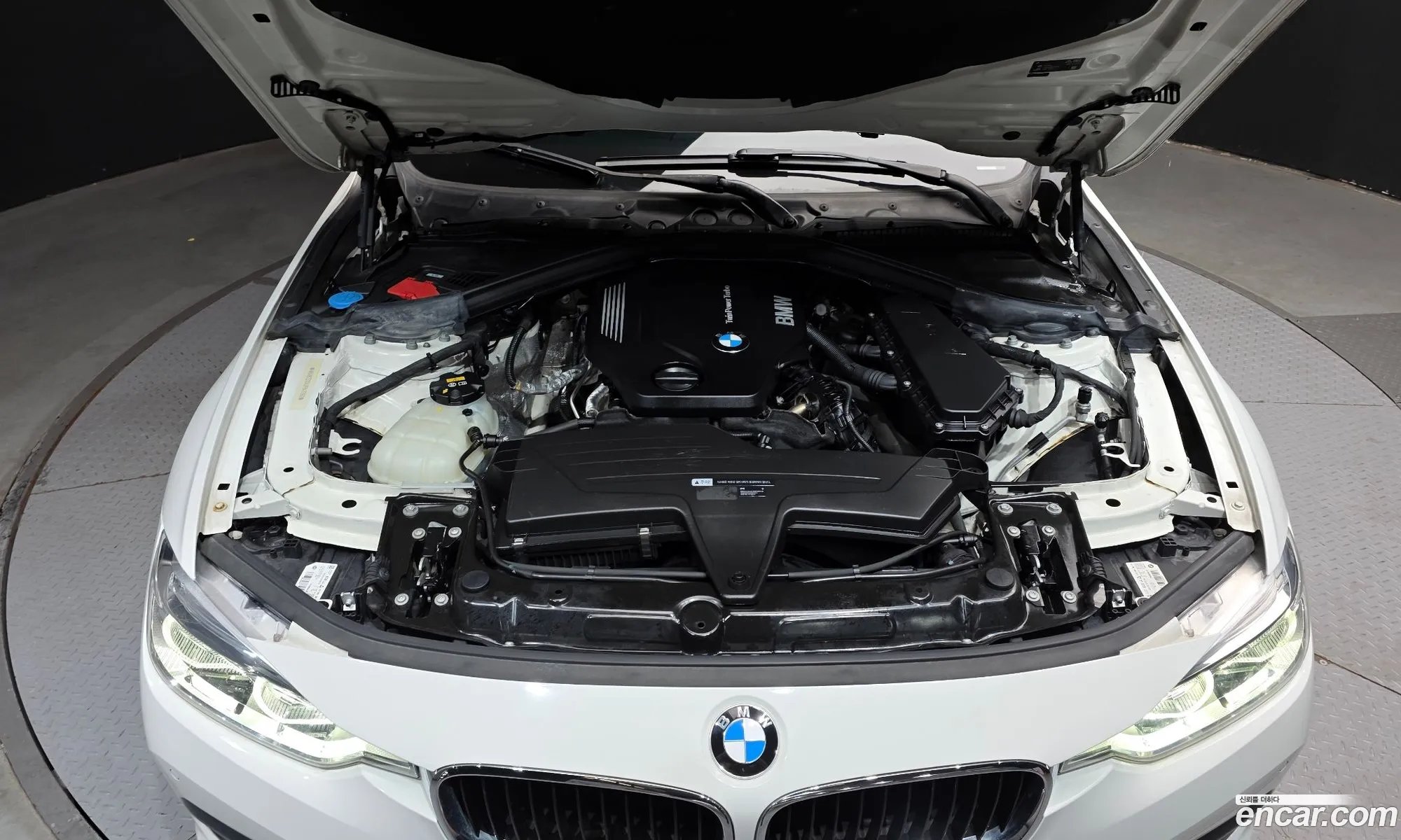 BMW 3 Series 2018 WBA8C510XJP843392 — 11