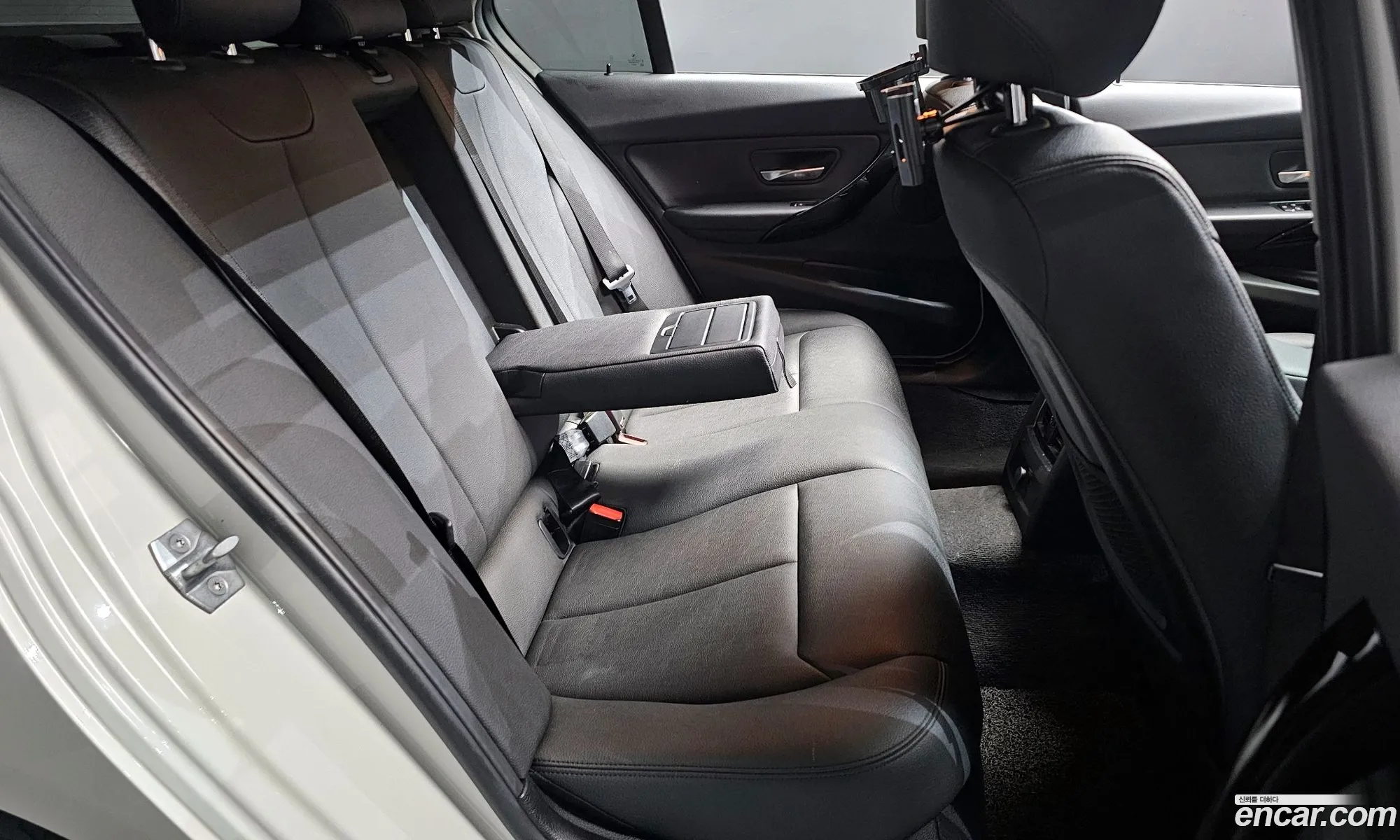 BMW 3 Series 2018 WBA8C510XJP843392 — 4