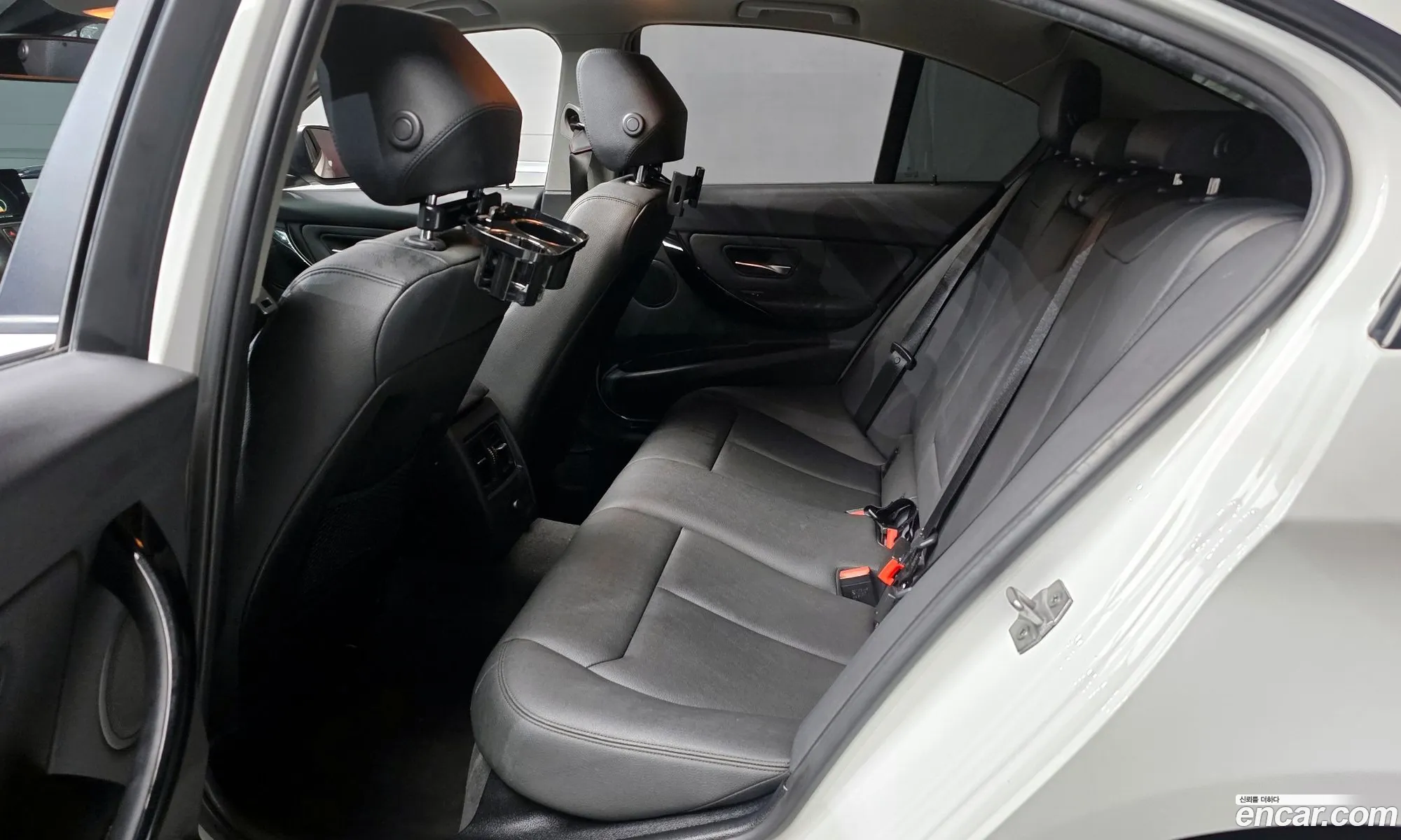 BMW 3 Series 2018 WBA8C510XJP843392 — 19
