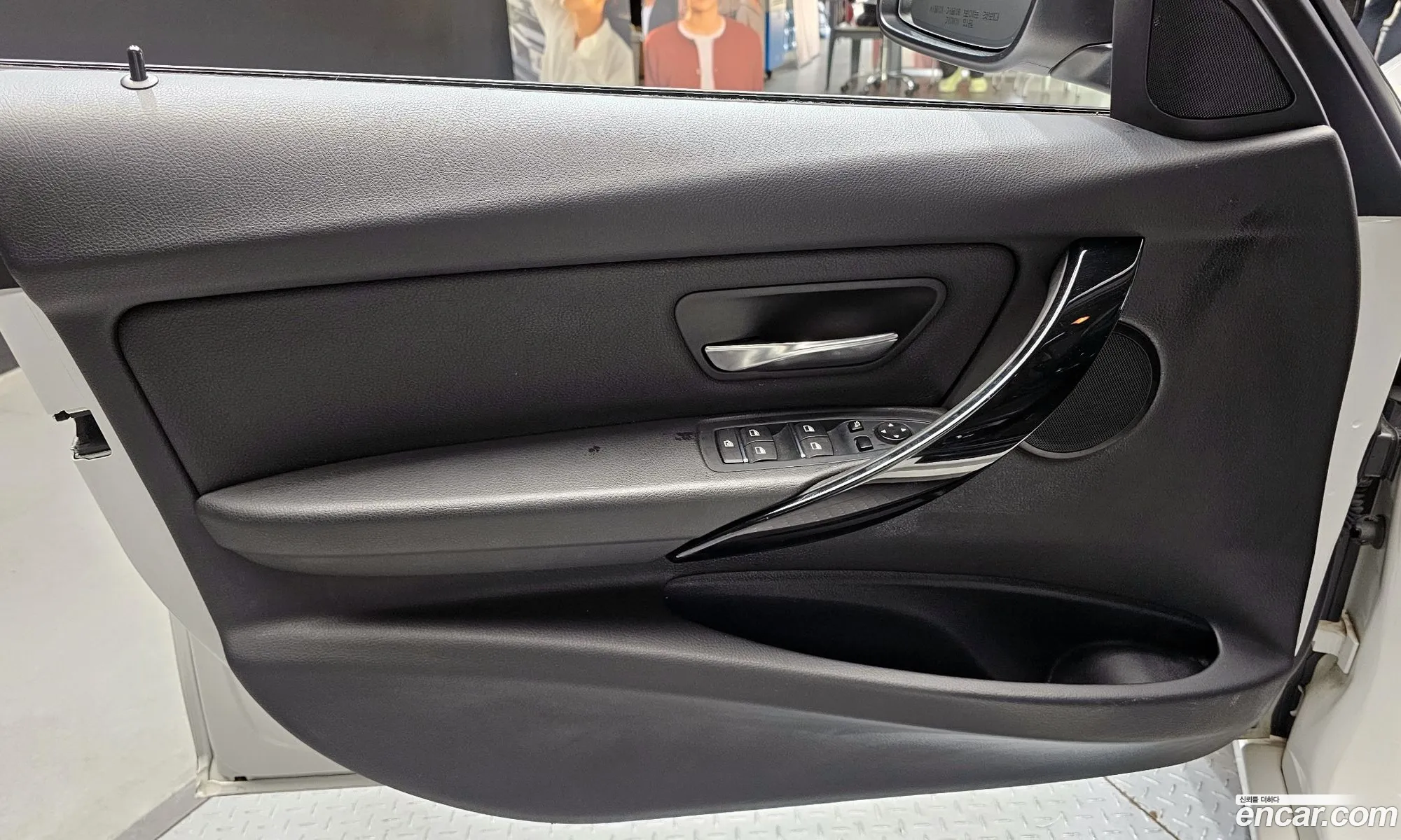 BMW 3 Series 2018 WBA8C510XJP843392 — 28