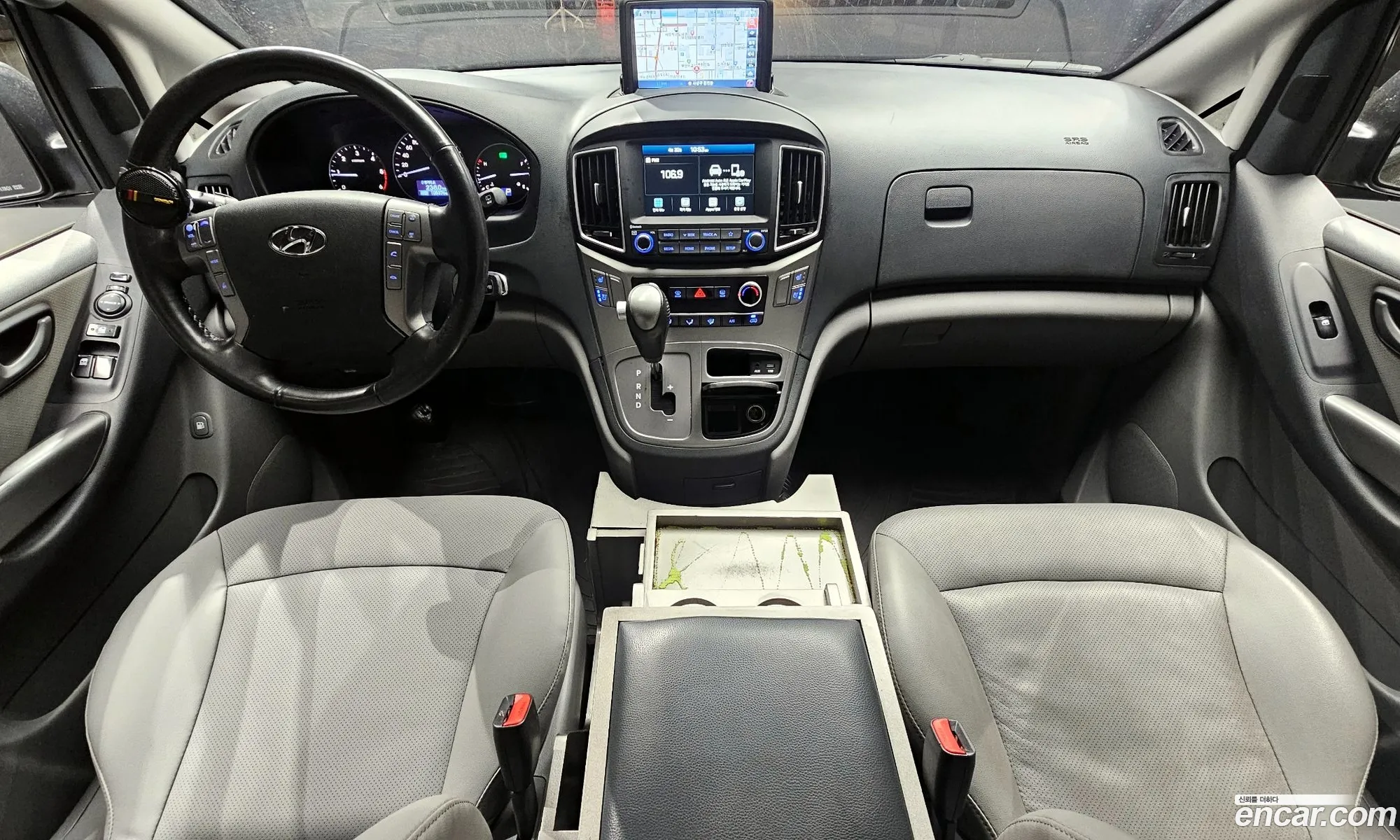 Hyundai Grand Starex 2020 — 13