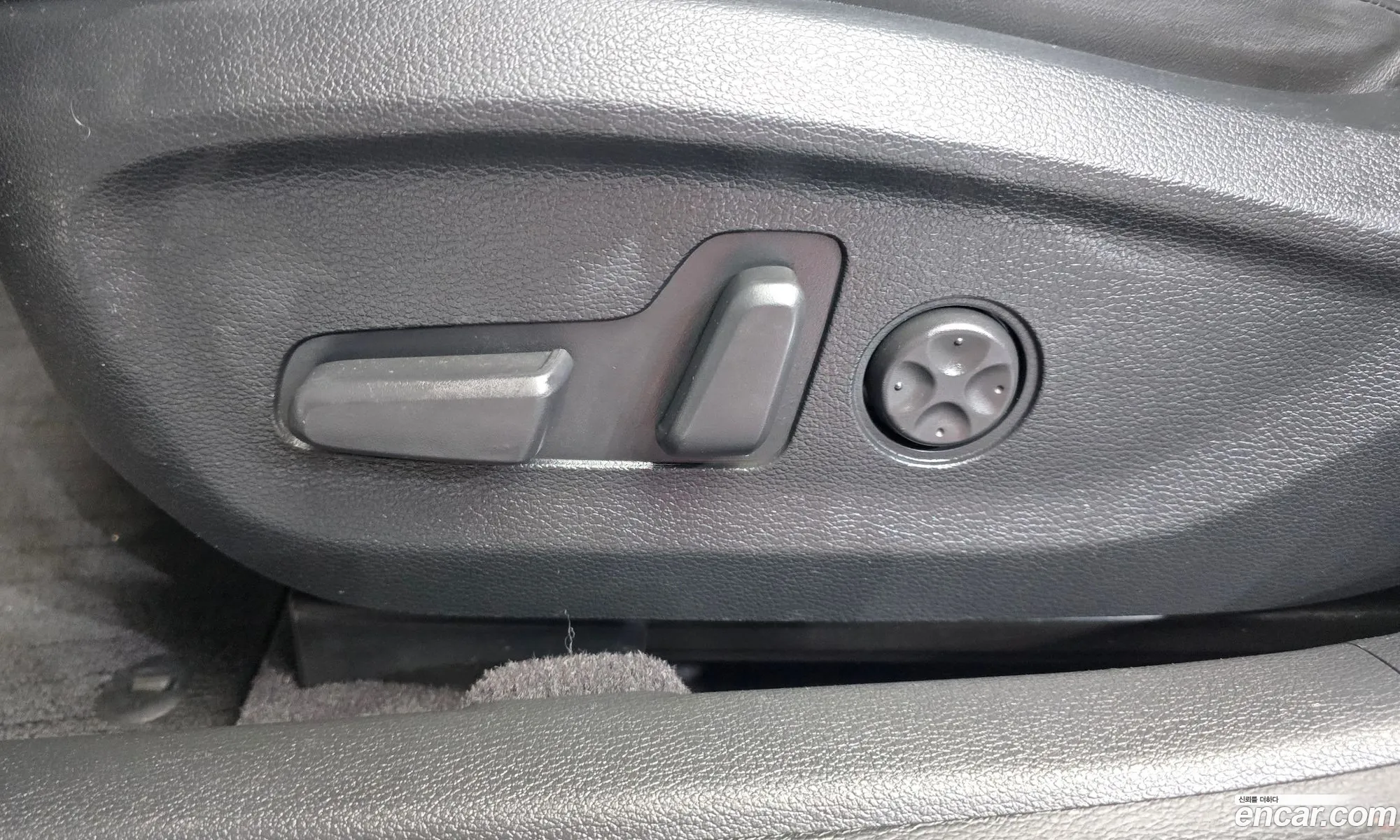 Hyundai LF Sonata 2016 — 18