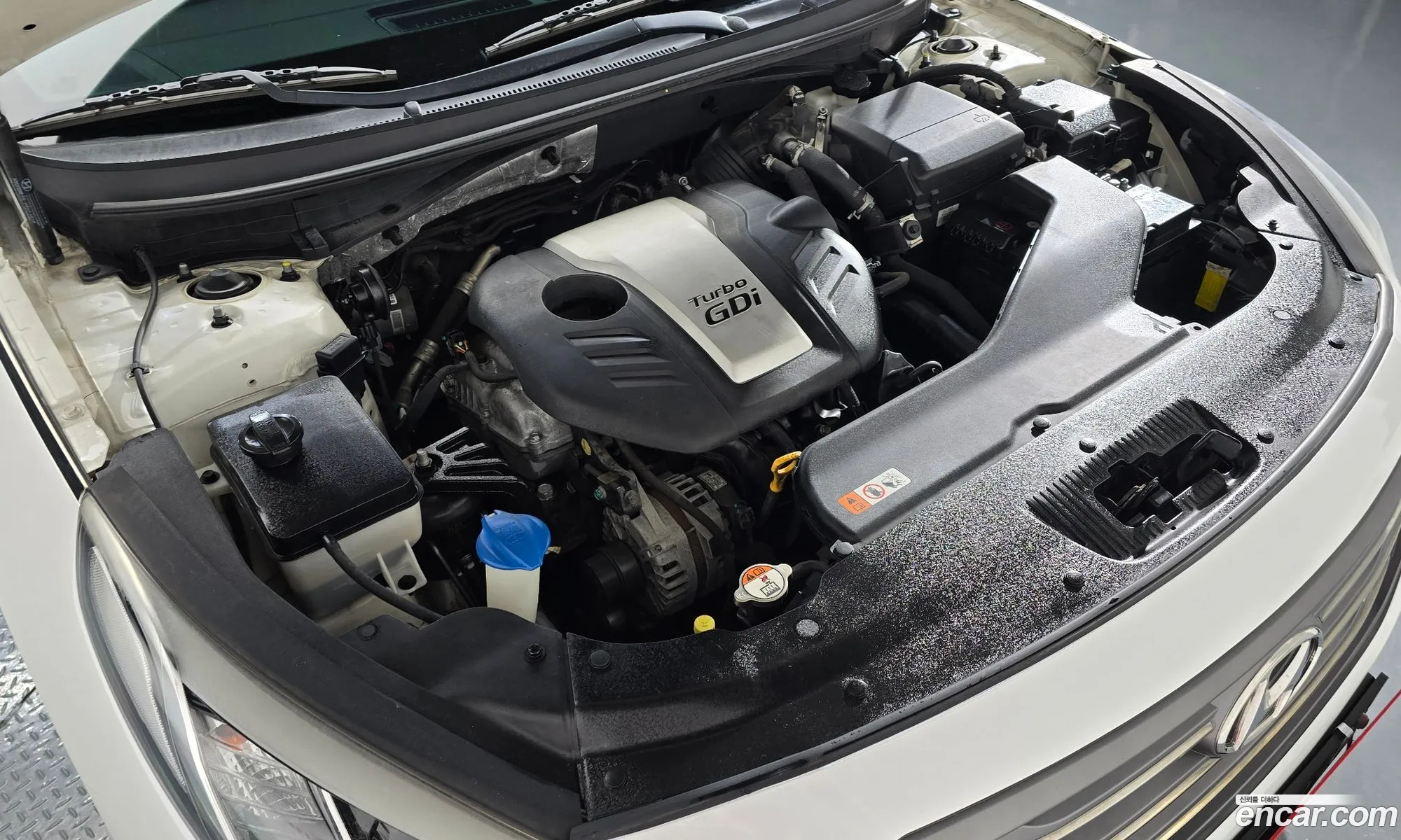 Hyundai LF Sonata 2016 — 17