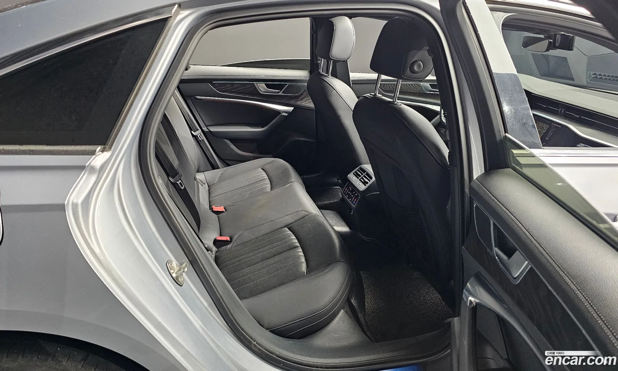 Audi A6 2020 WAUZZZF29LN078081 — 5