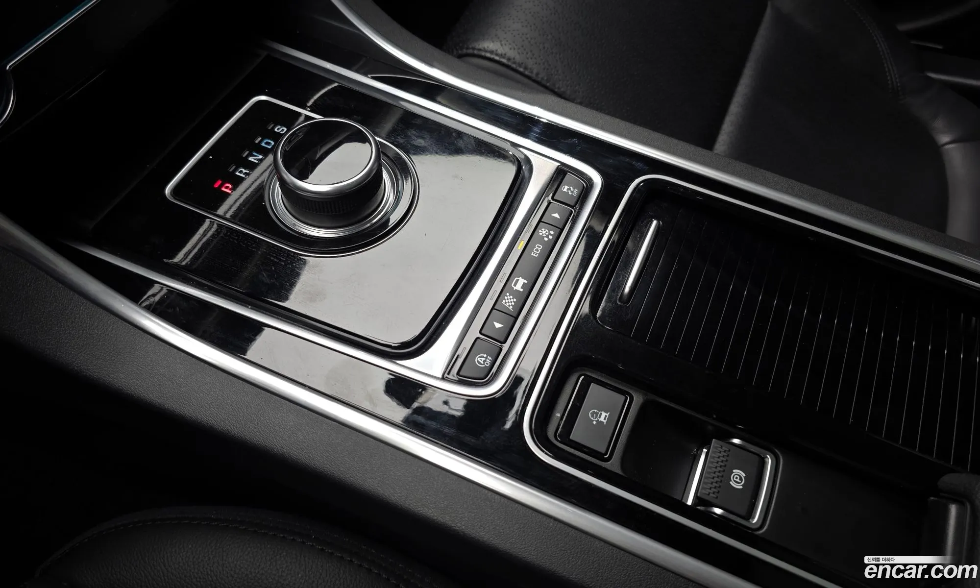 Jaguar XF 2018 — 27