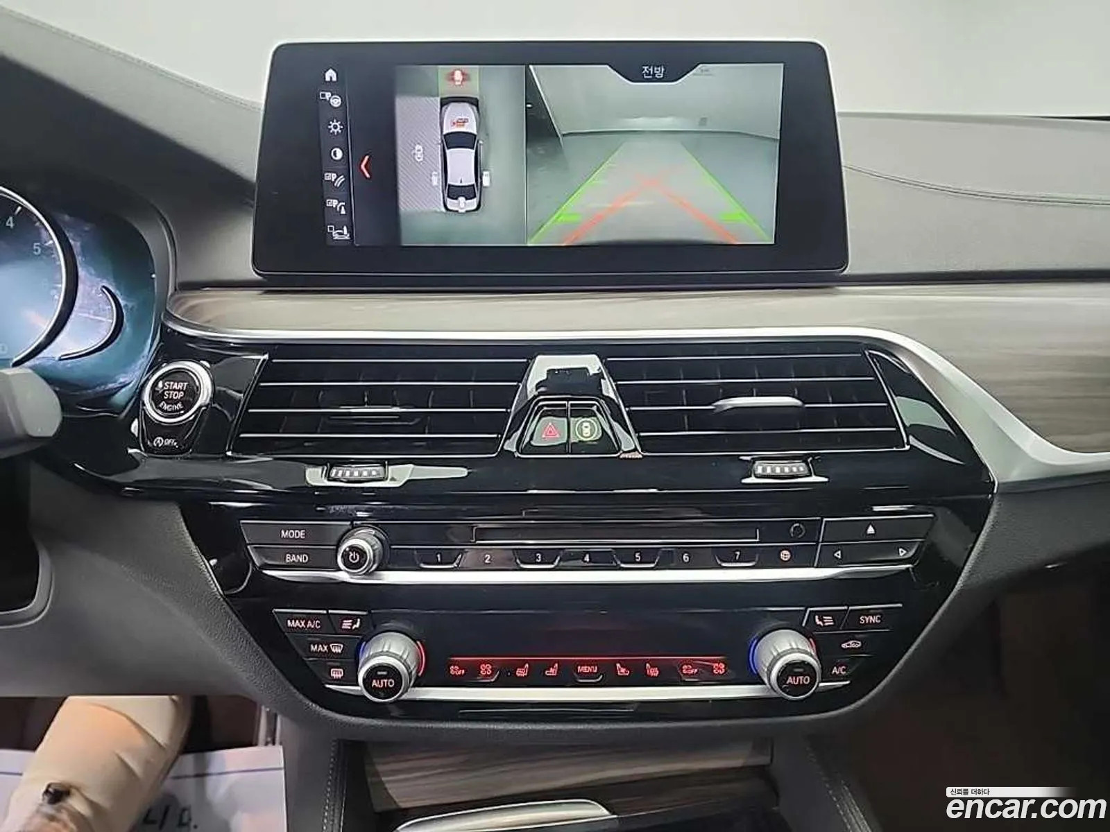 BMW 5 Series 2017 — 16