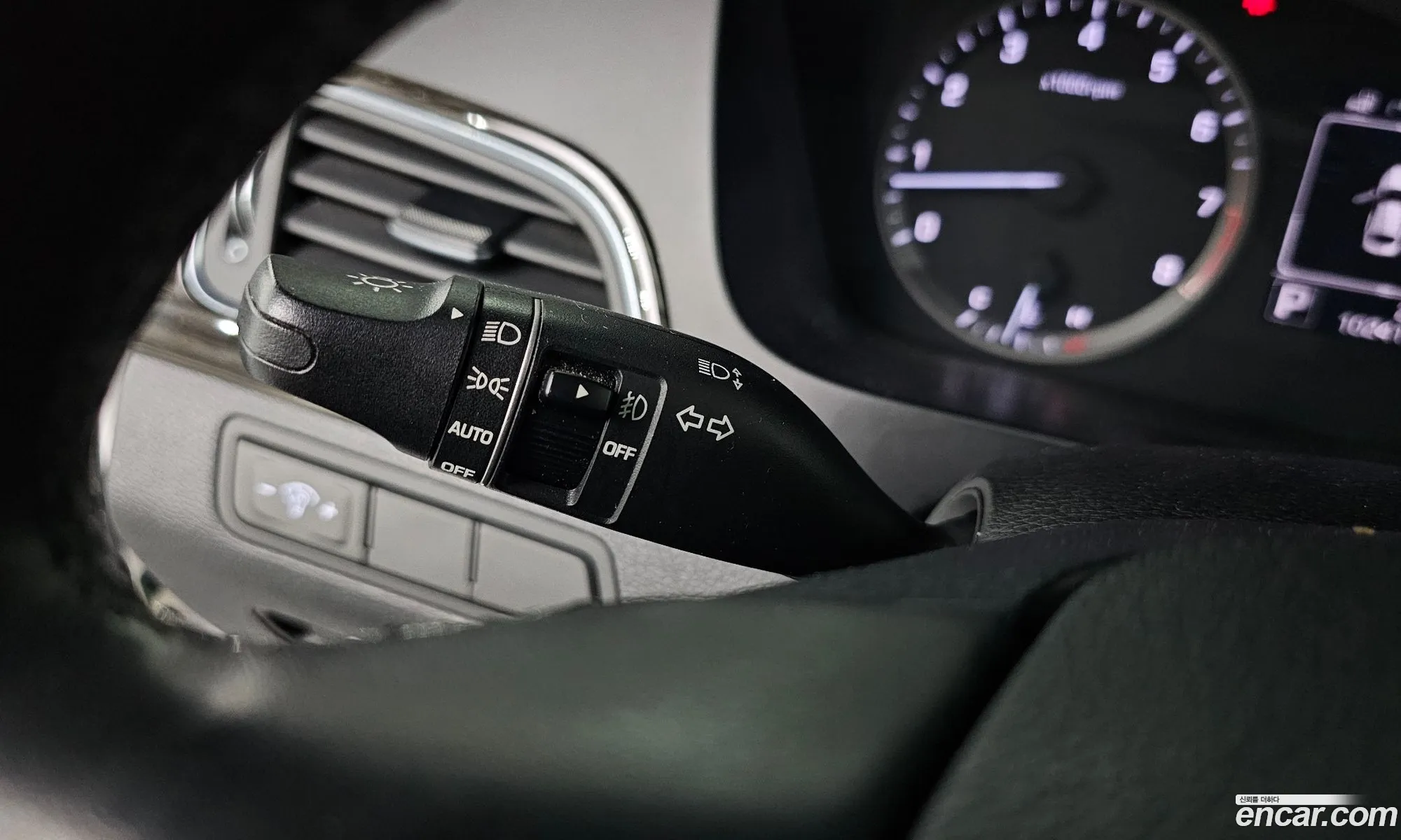 Hyundai LF Sonata 2014 — 14