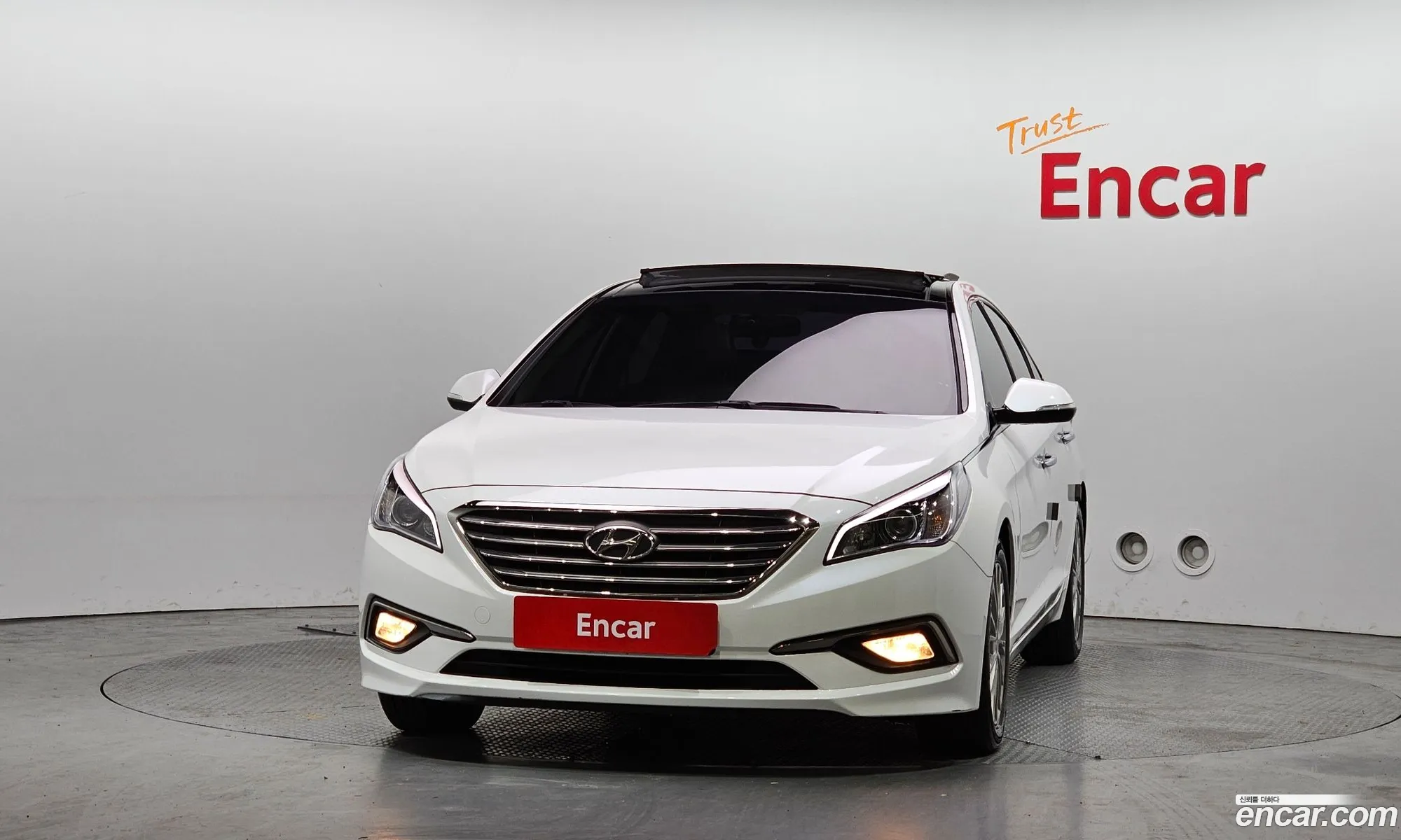 Hyundai LF Sonata 2014 — 15