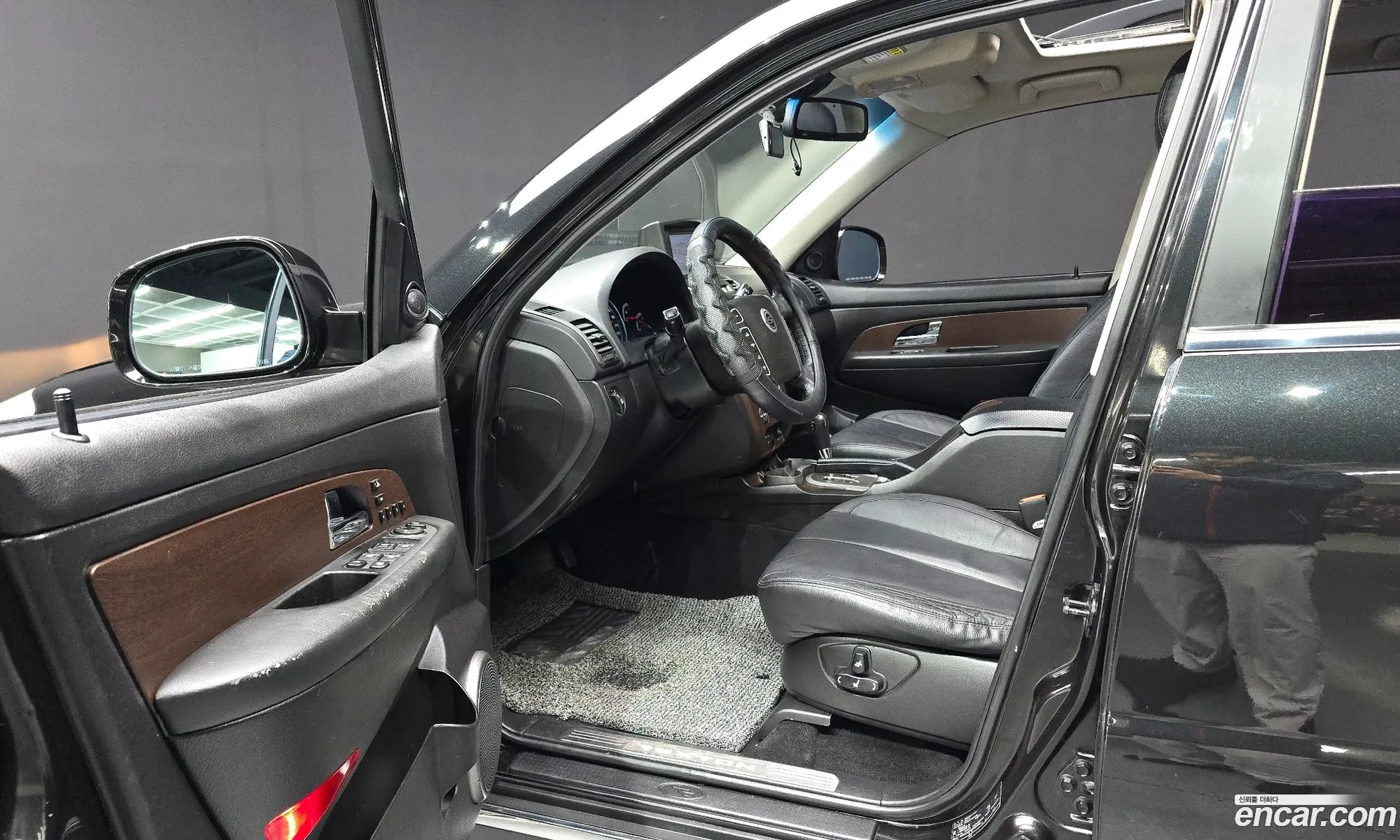 KG Mobility (SsangYong) Rexton W 2014 — 12