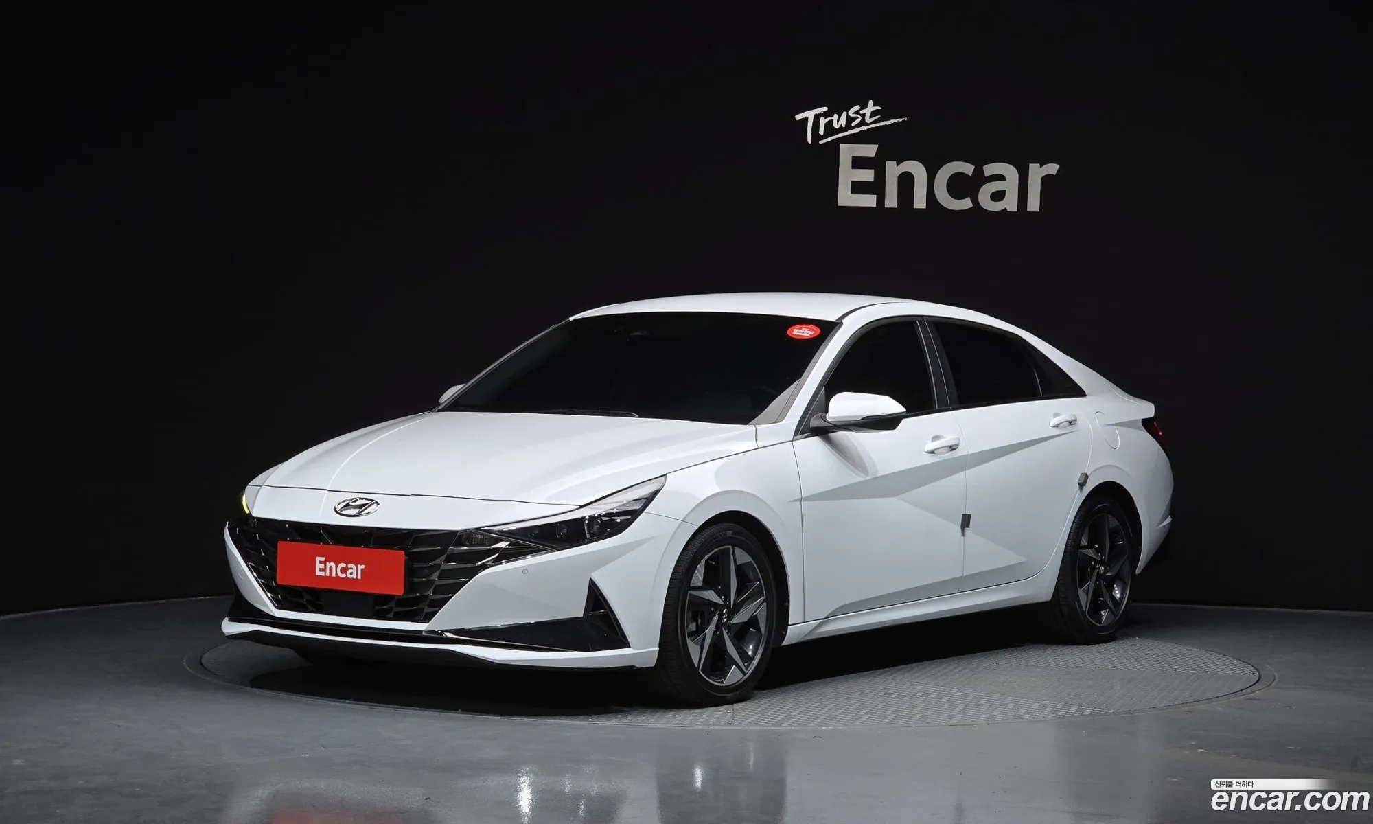 Hyundai Elantra 2021 — 2