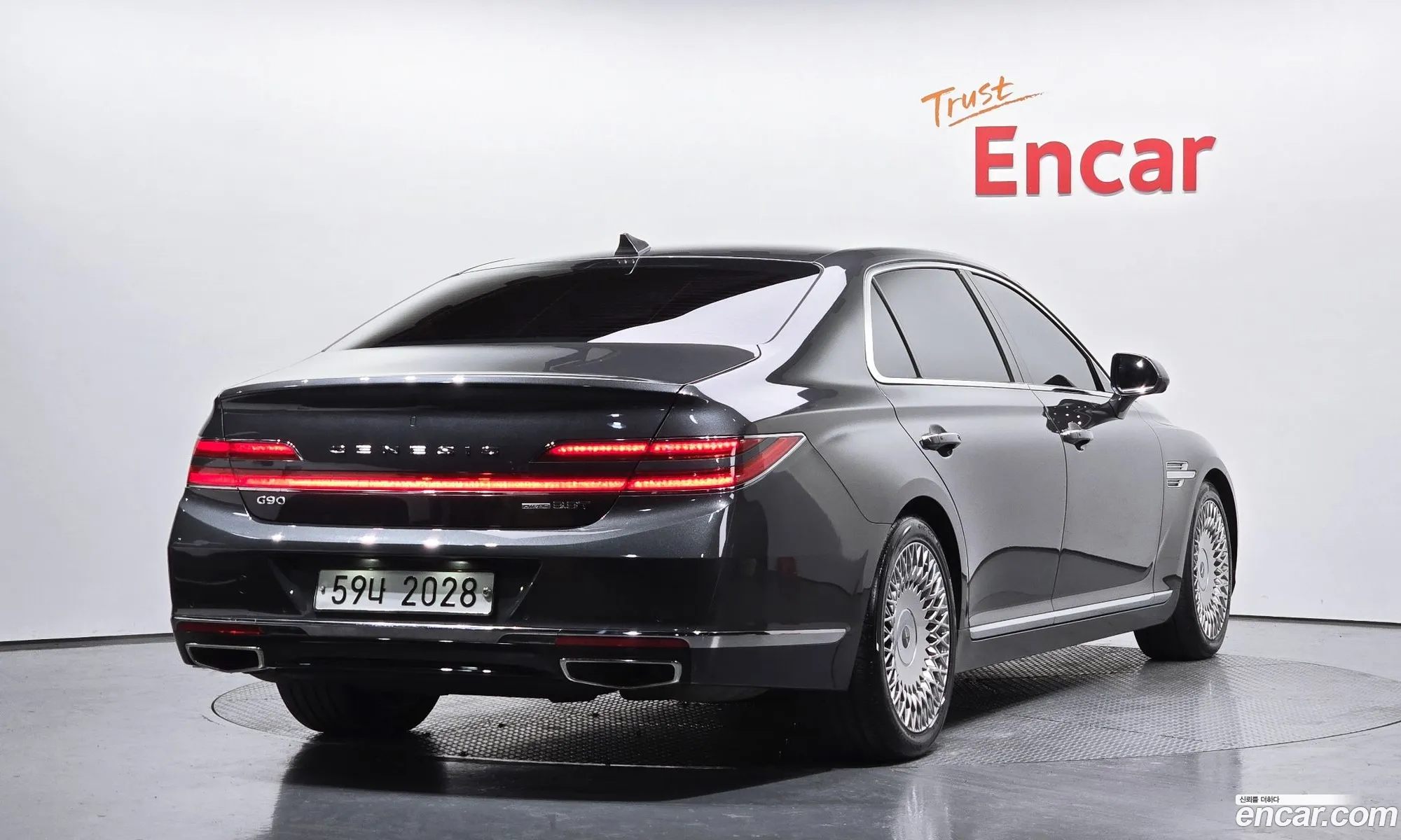 Genesis G90 2019 — 25