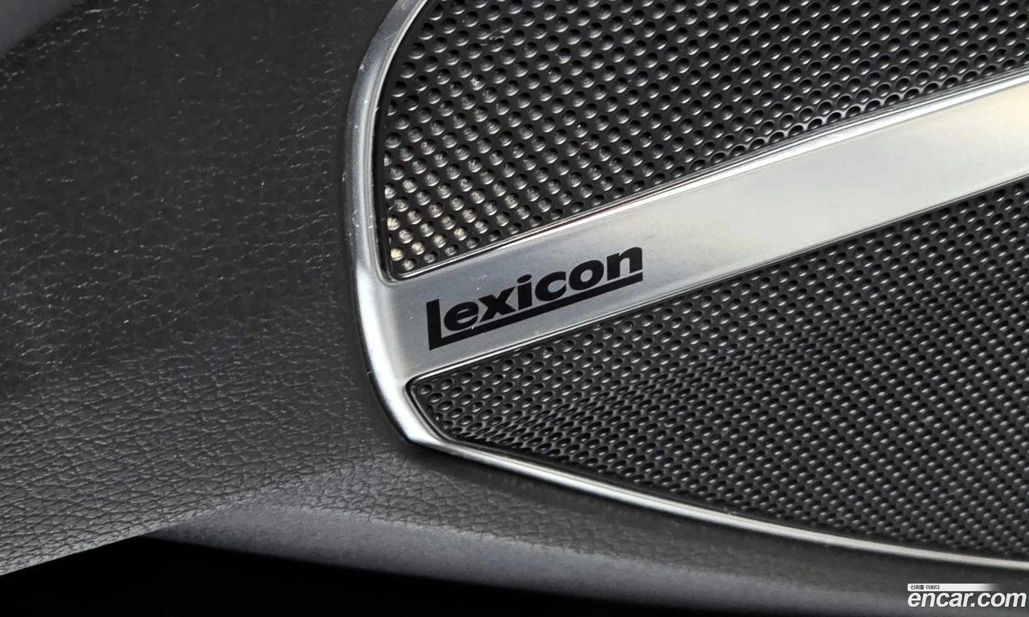 Genesis G90 2019 — 19