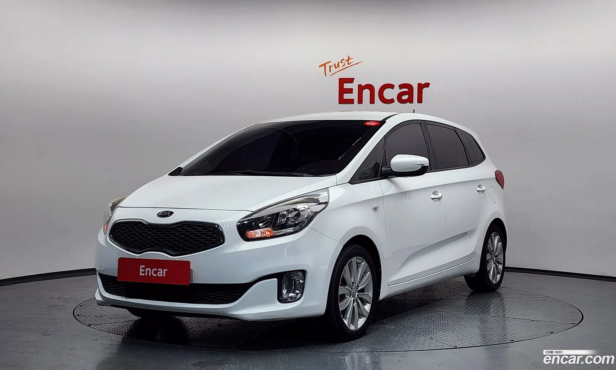 Kia Carens 2014 — 17