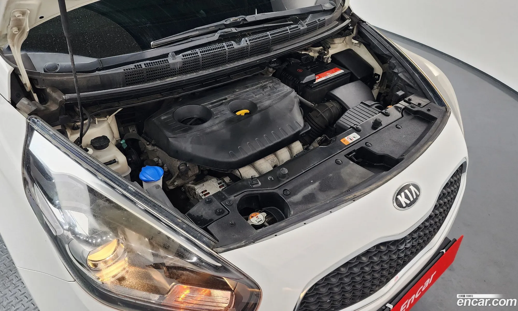 Kia Carens 2014 — 13