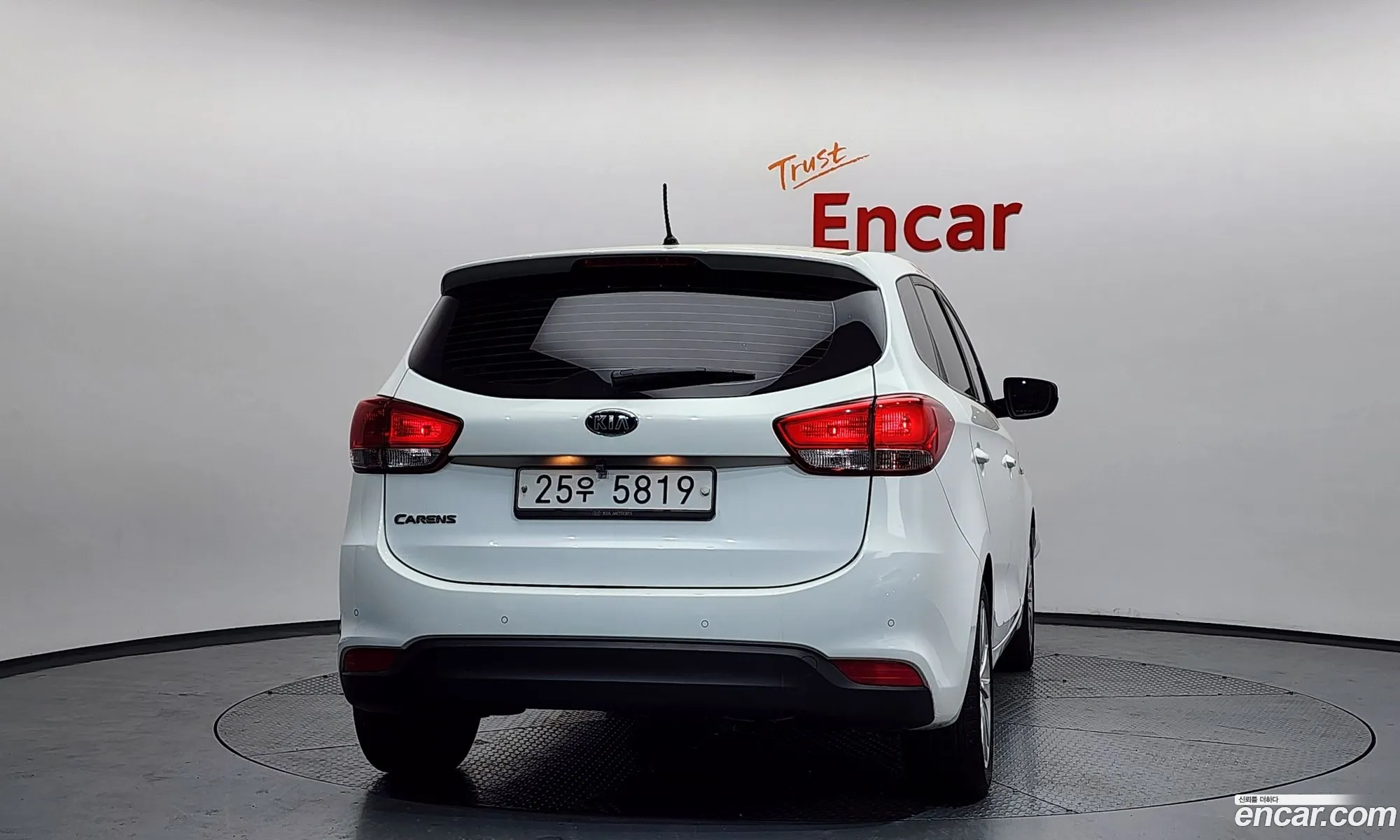 Kia Carens 2014 — 2