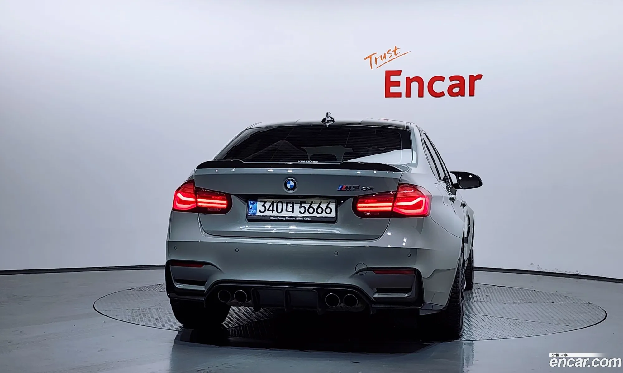 BMW M3 2018 WBS8M9105J5L58976 — 23
