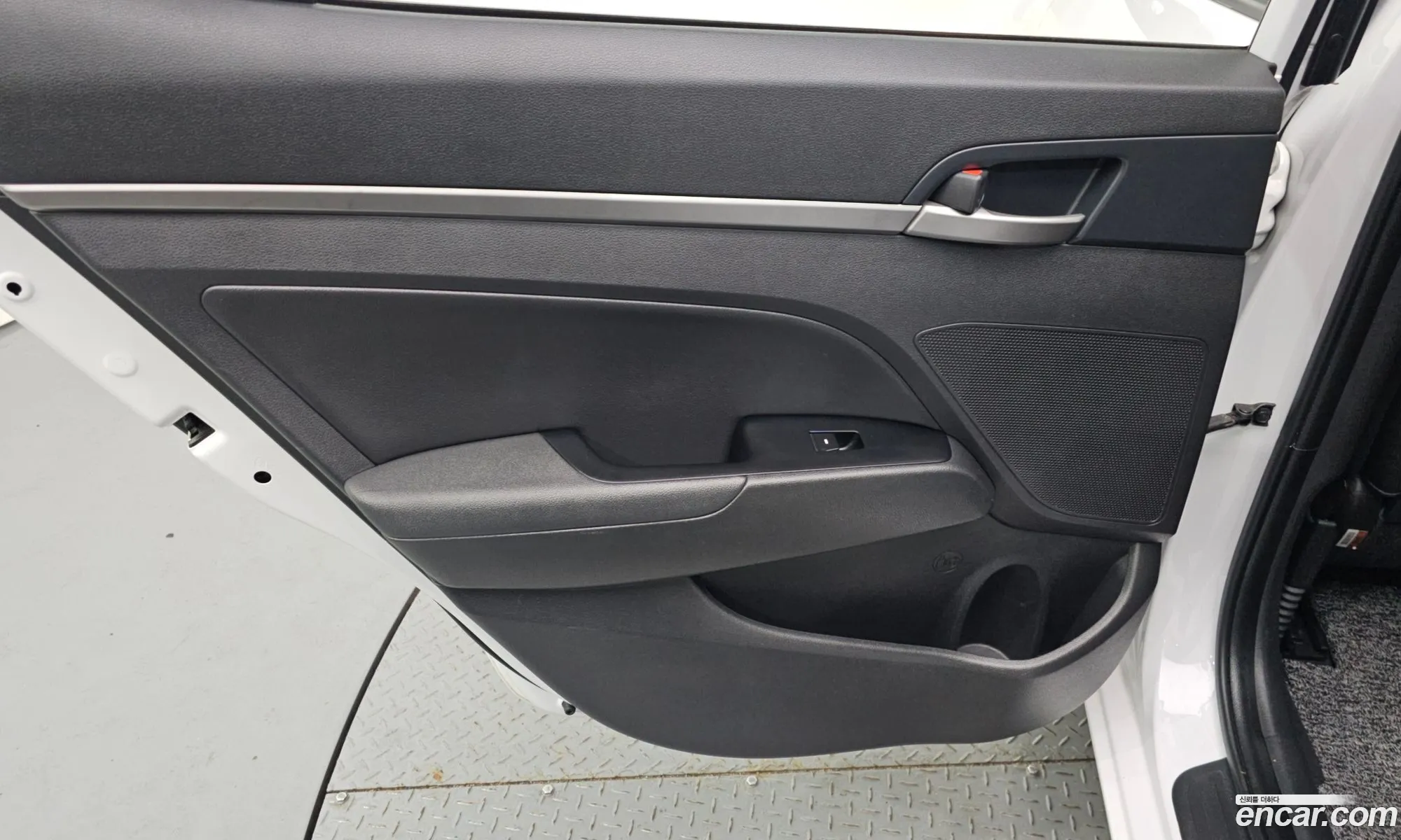 Hyundai Elantra AD 2018 — 5