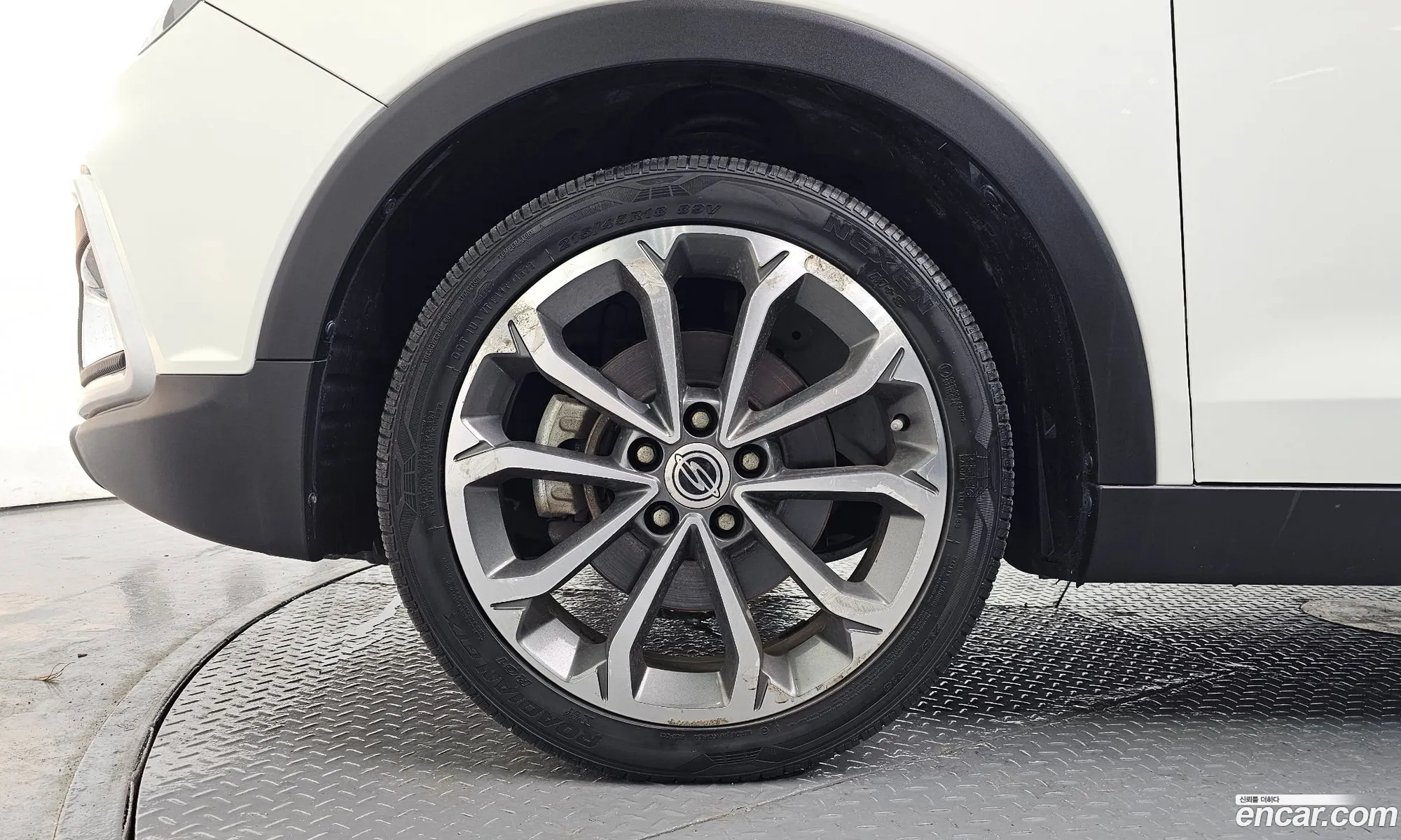KG Mobility (SsangYong) Tivoli Air 2017 — 32