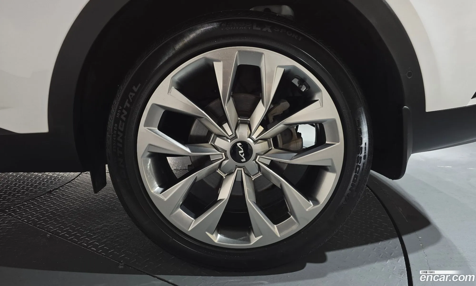 Kia Sorento 2022 — 14