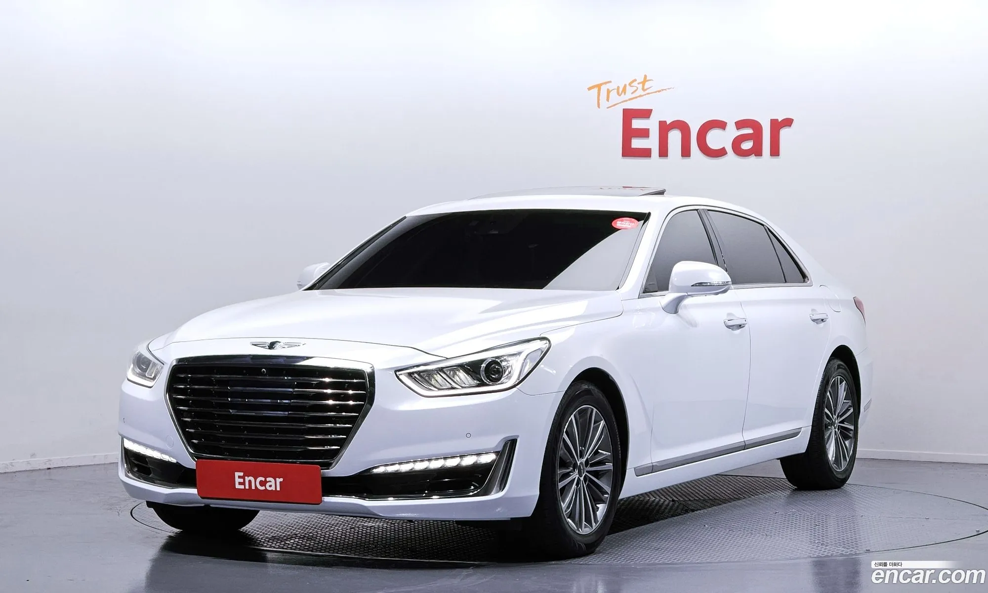 Genesis EQ900 2017 — 15