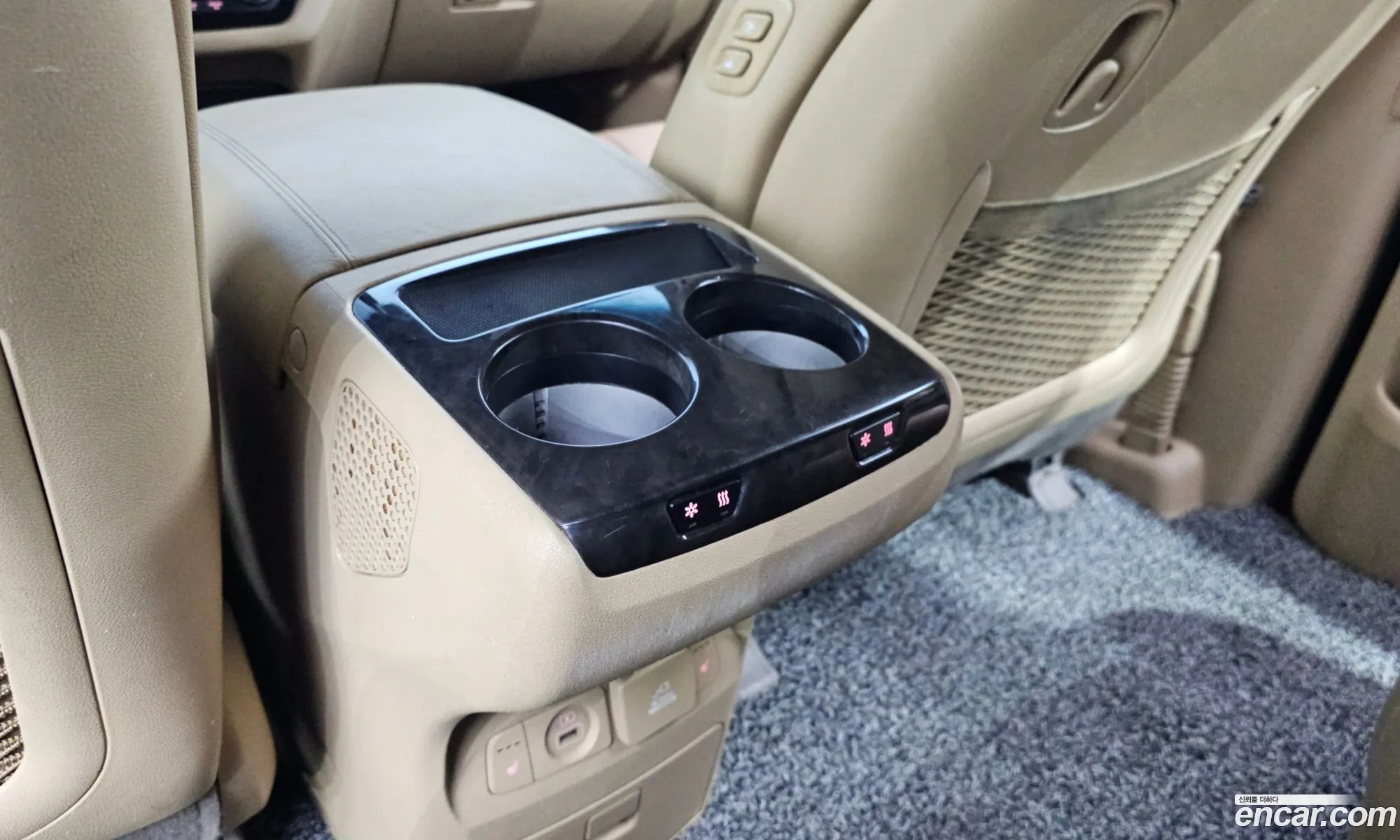 Kia Carnival 2018 — 14