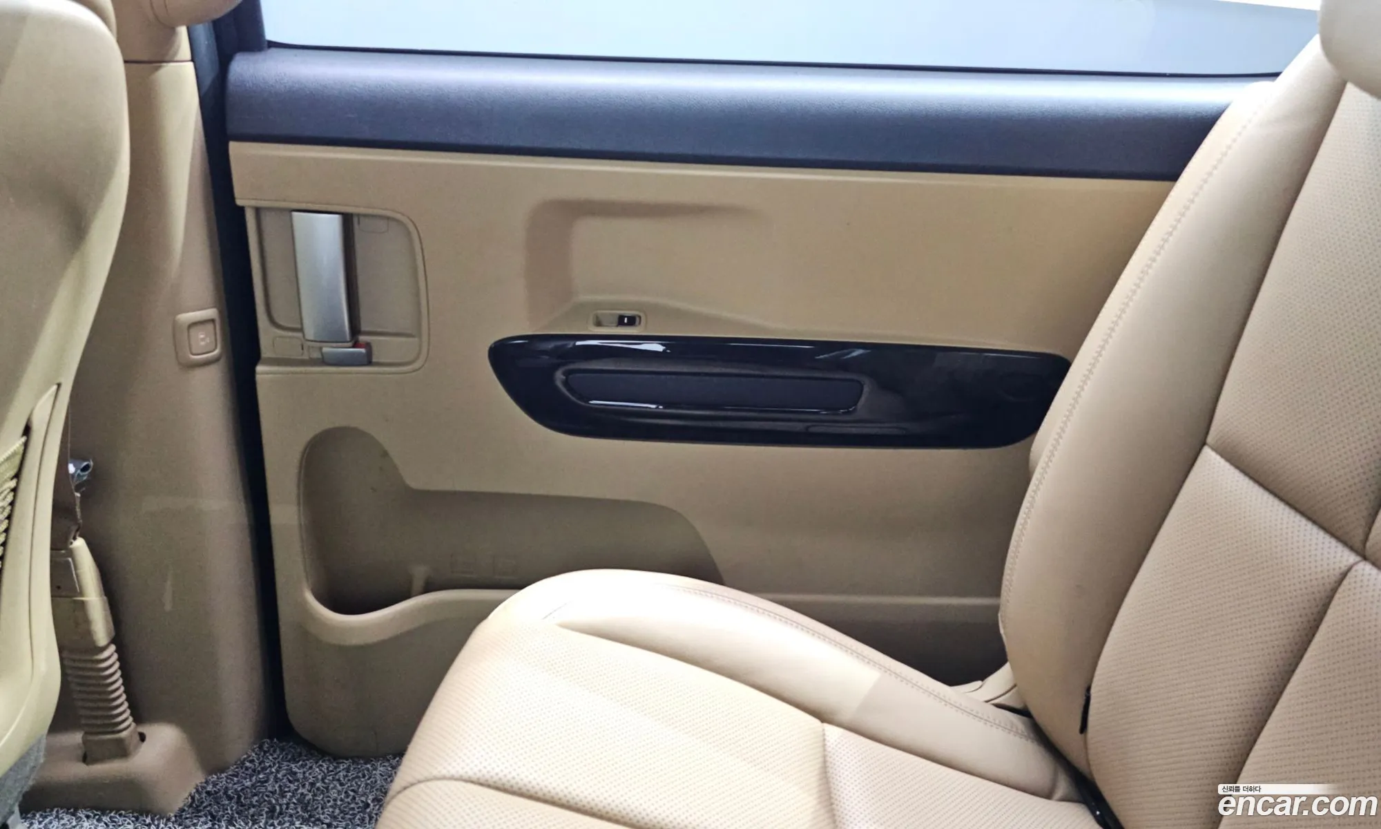 Kia Carnival 2018 — 25