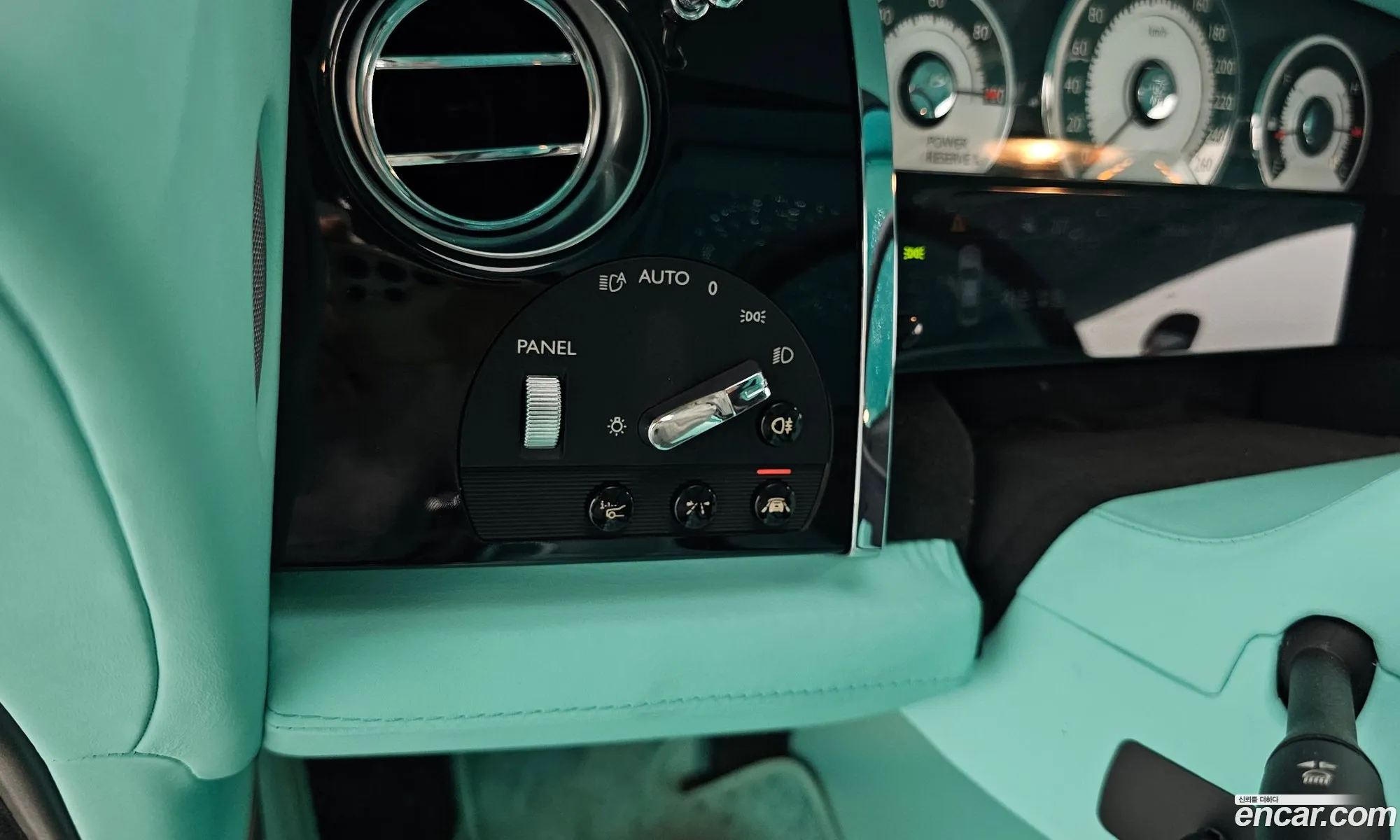 Rolls-Royce Wraith 2014 SCA665C01EUX77652 — 13