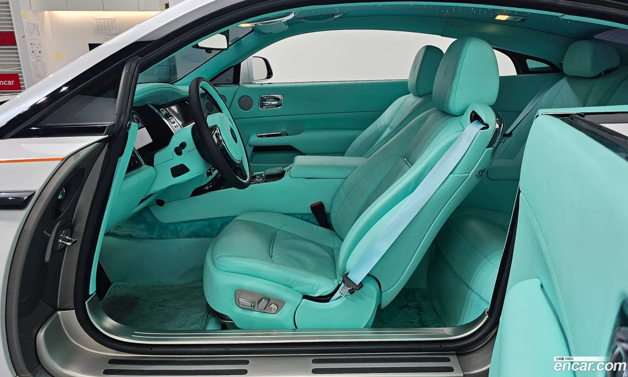 Rolls-Royce Wraith 2014 SCA665C01EUX77652 — 9