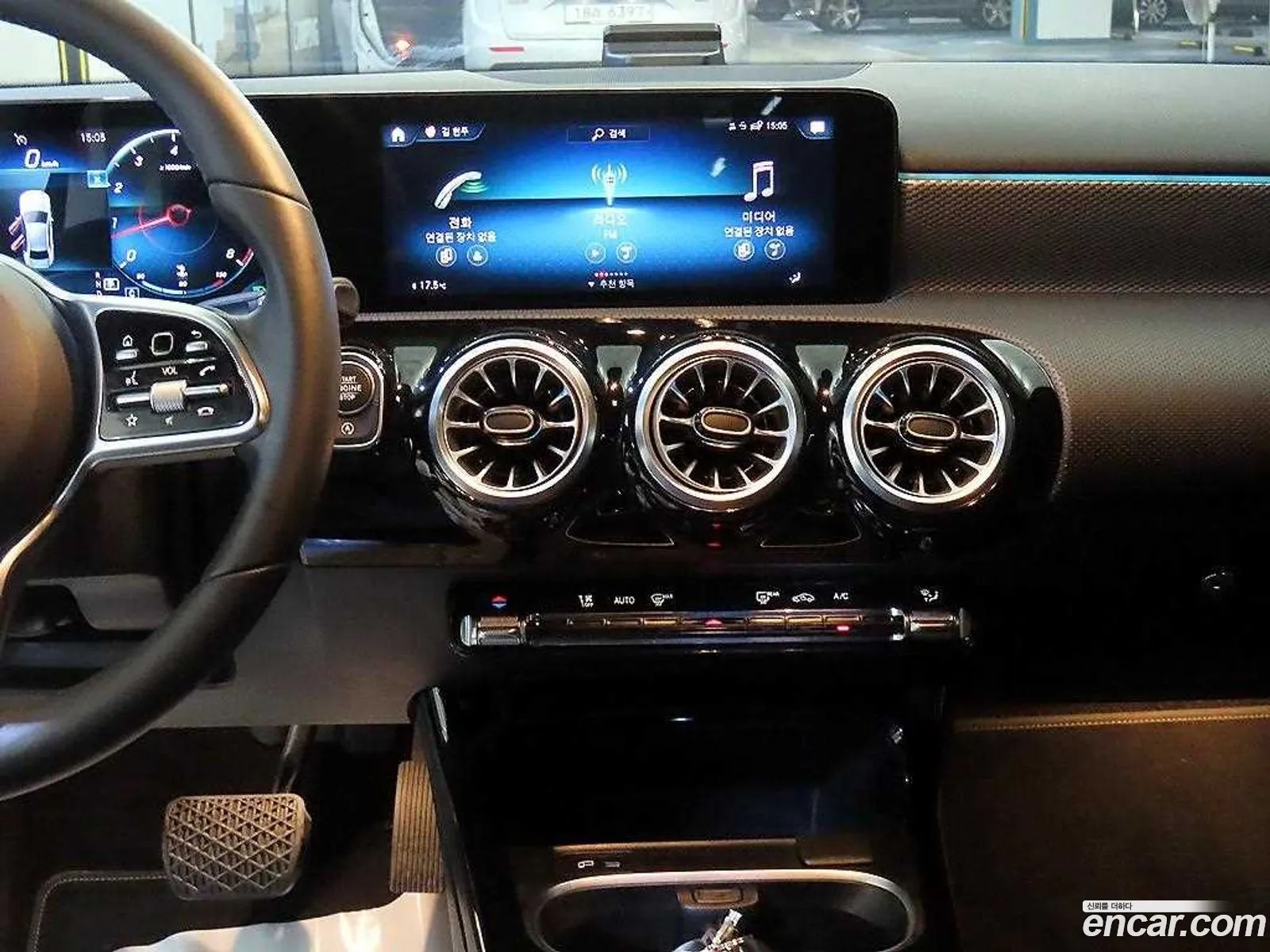 Mercedes-Benz A-Class W177 2022 — 19