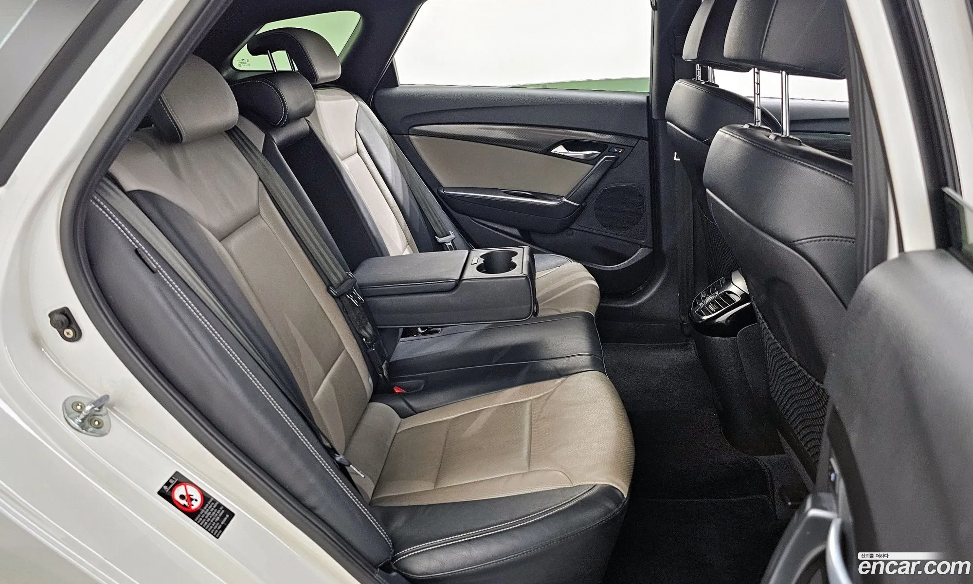 Hyundai i40 2015 — 28