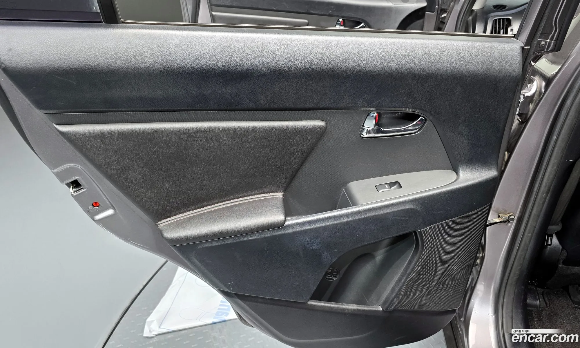 Kia Sportage R 2011 — 10