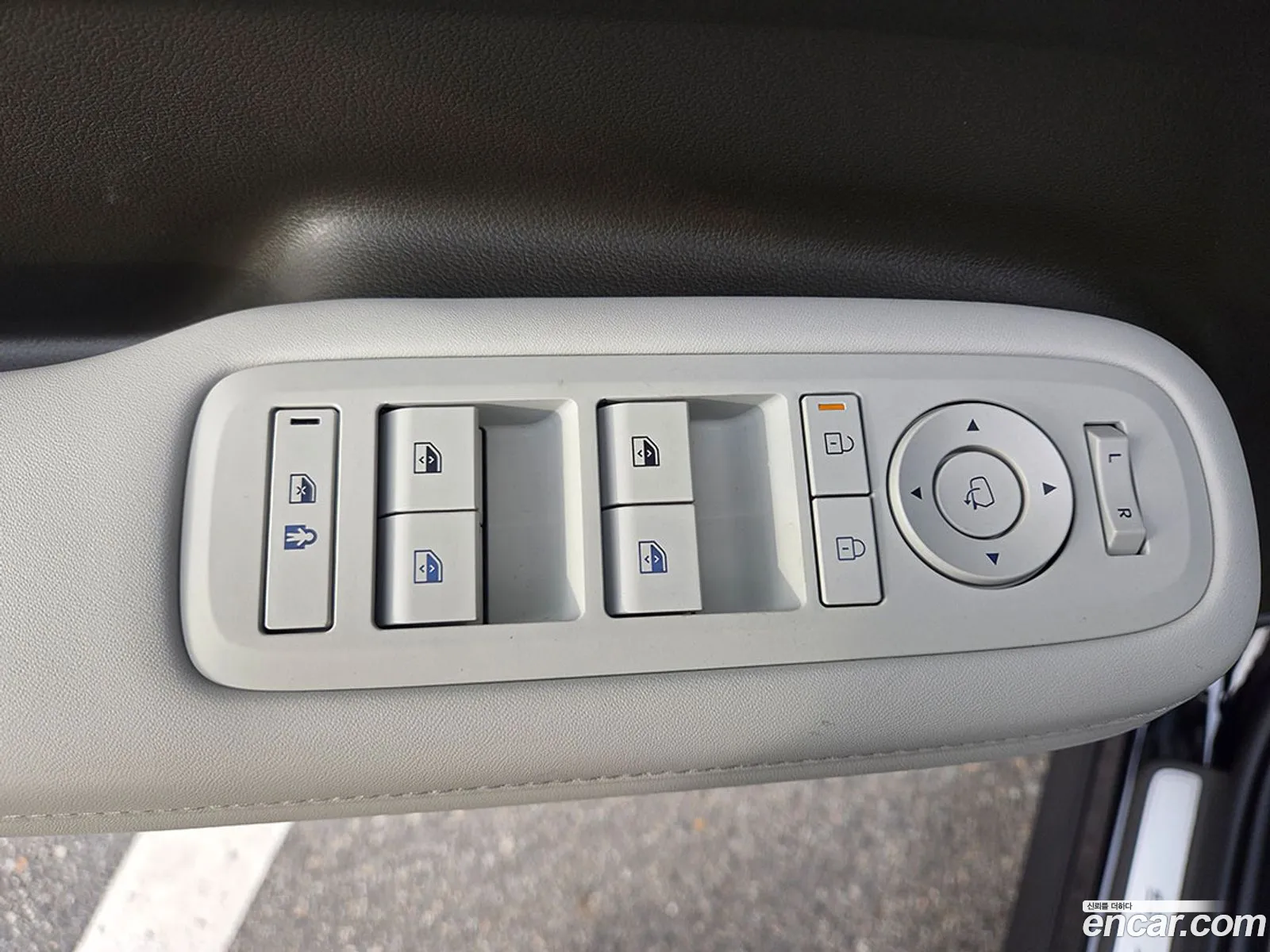 Hyundai Santa Fe 2025 — 6