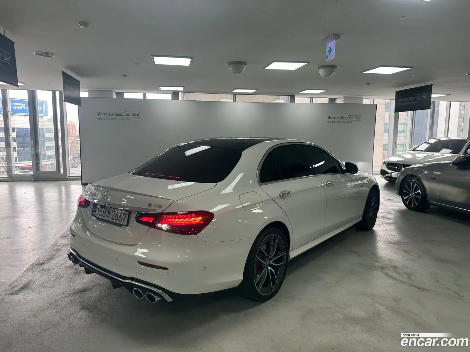 Mercedes-Benz E-Class W213 2022 — 12