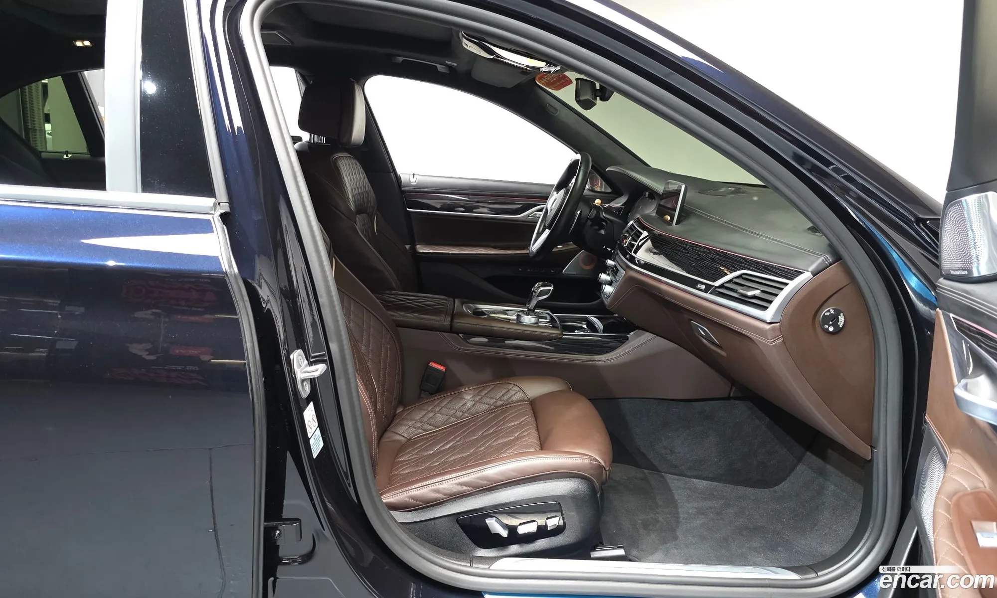 BMW 7 Series 2021 — 9