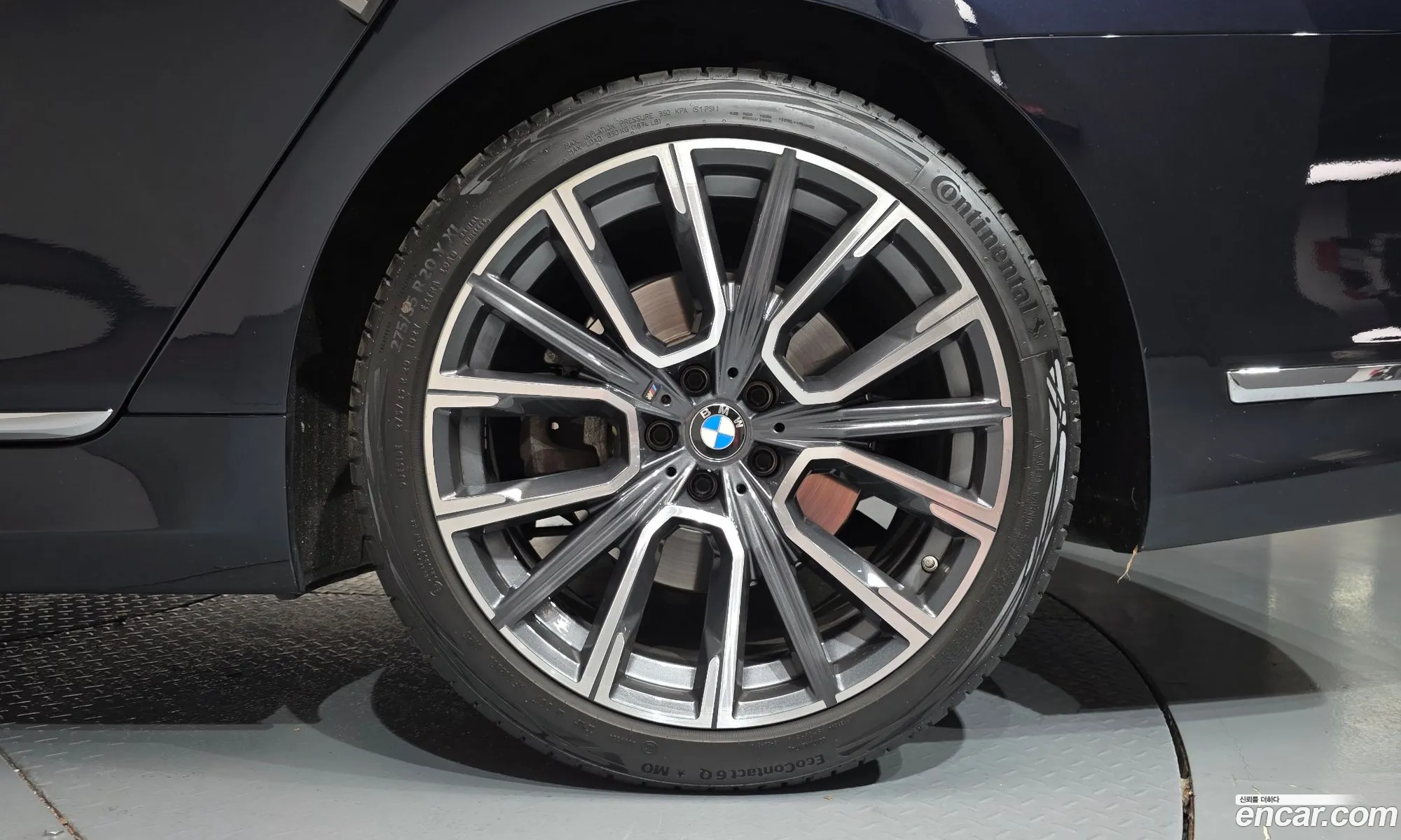 BMW 7 Series 2021 — 33