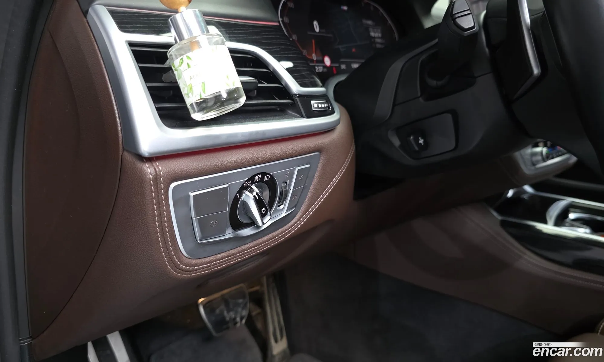 BMW 7 Series 2021 — 12