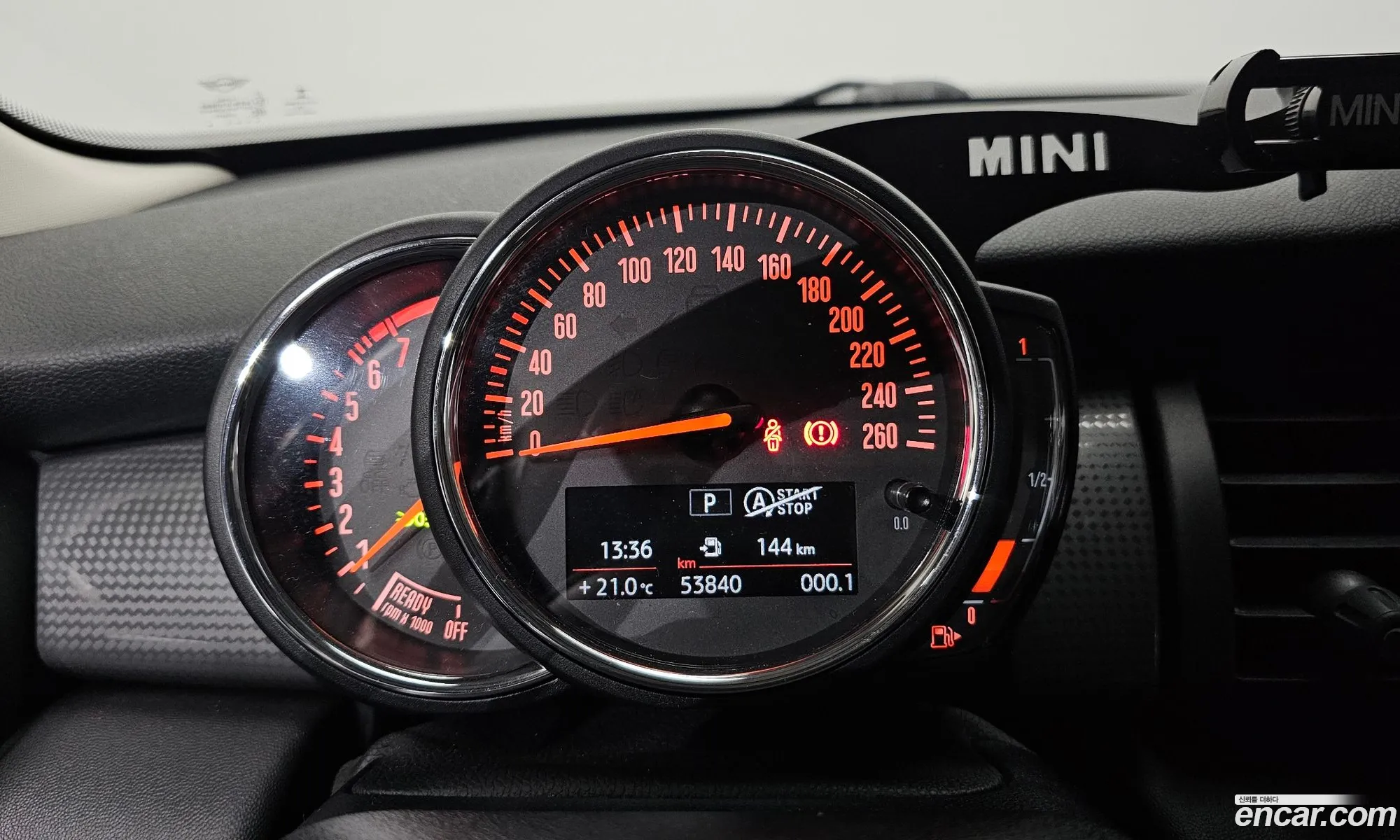 Mini Cooper 2020 — 16