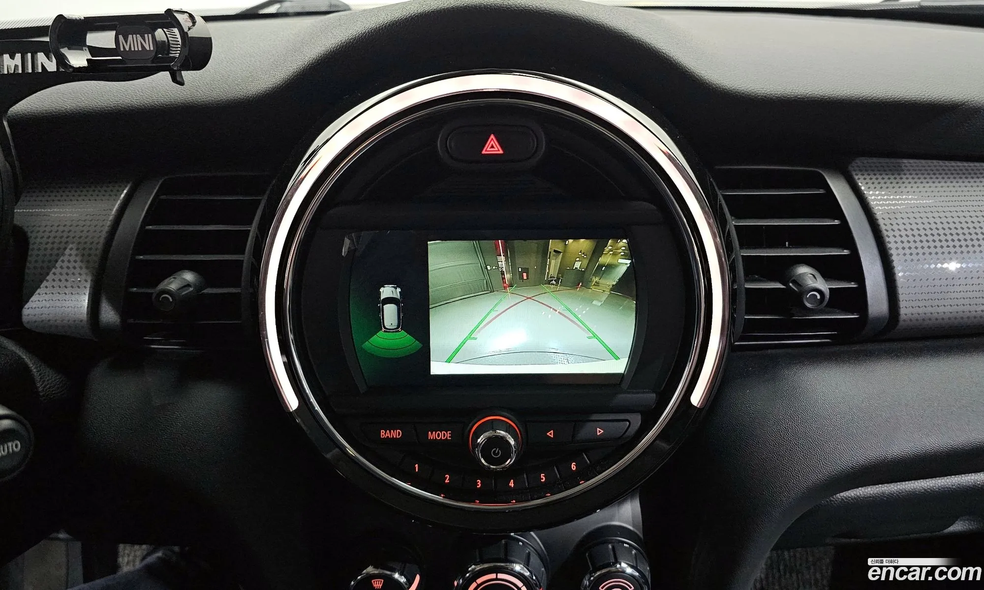 Mini Cooper 2020 — 10