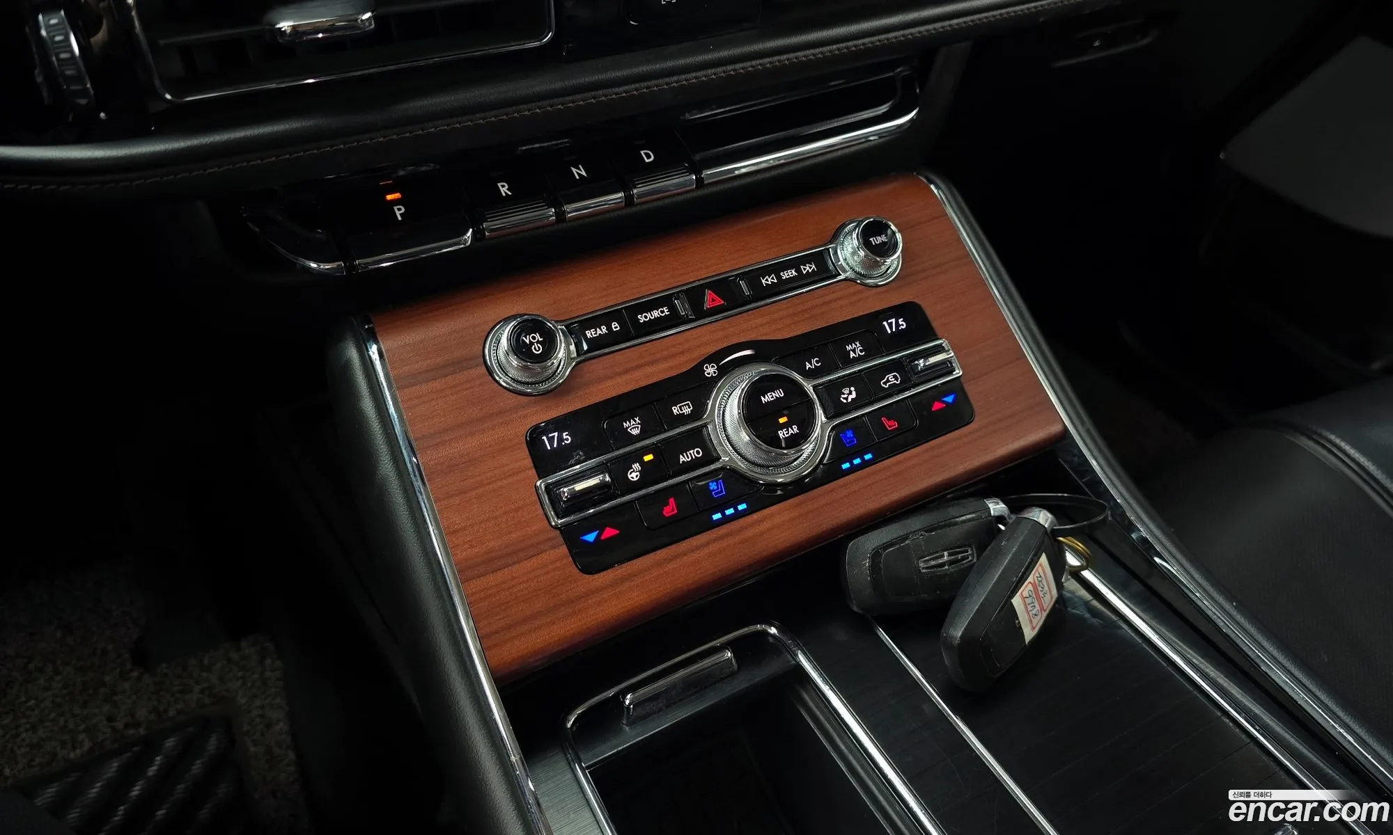Lincoln Aviator 2020 — 22