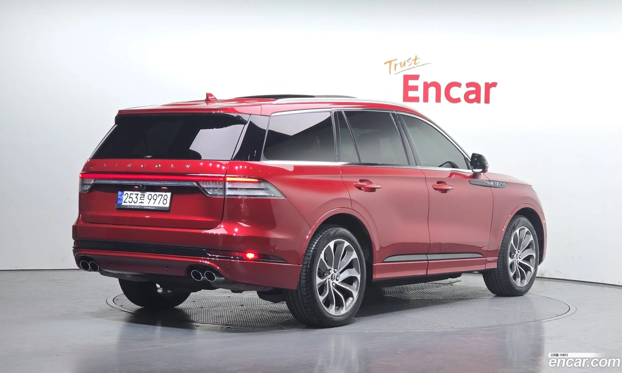 Lincoln Aviator 2020 — 26