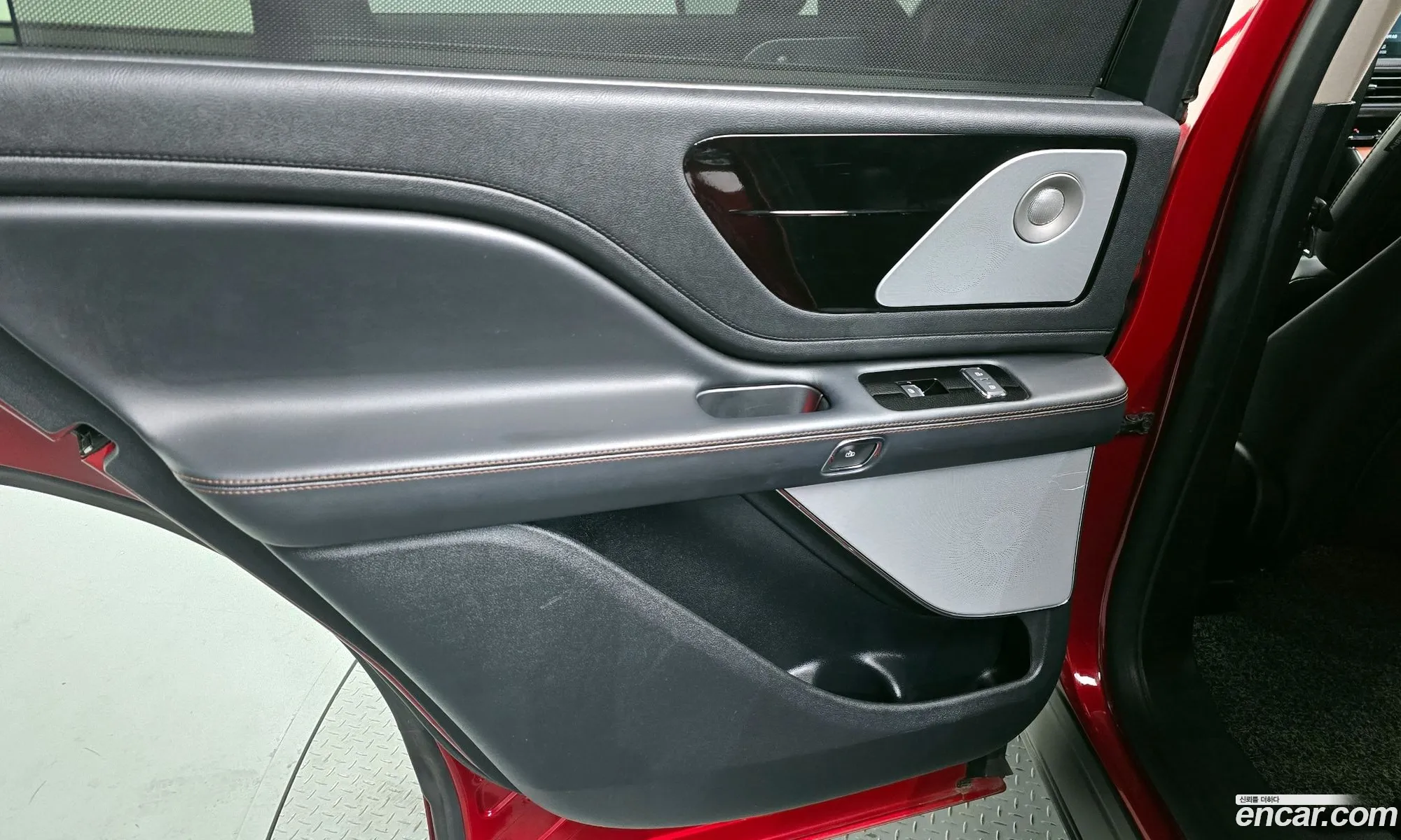 Lincoln Aviator 2020 — 6
