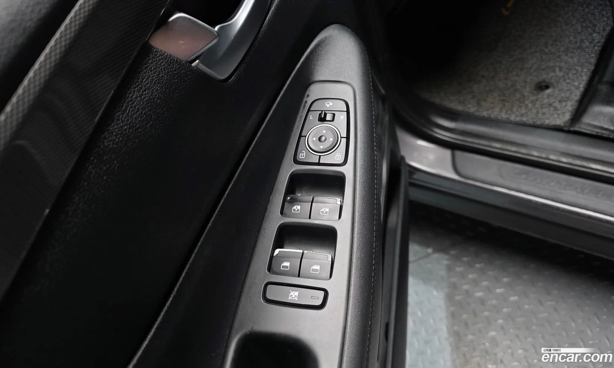 Hyundai Santa Fe TM 2018 — 28
