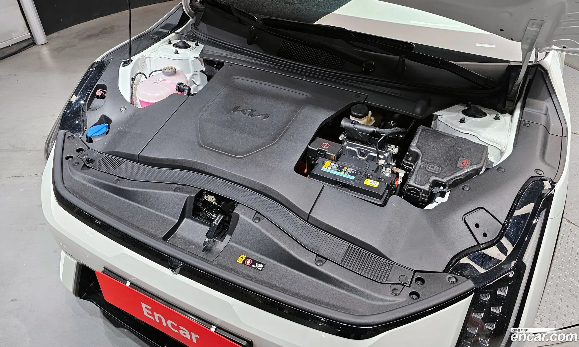 Kia EV4 2026 — 24