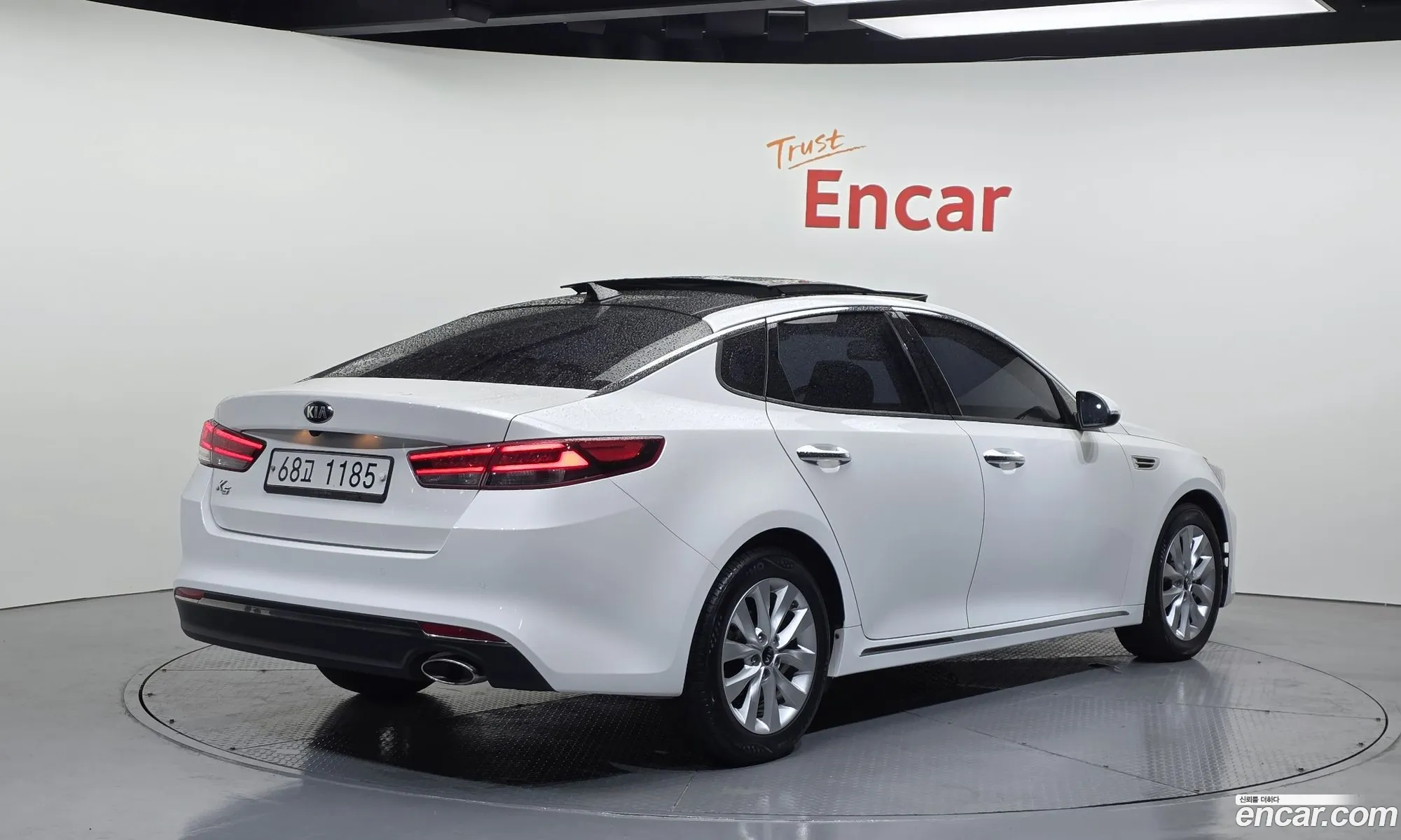 Kia K5 2017 — 14