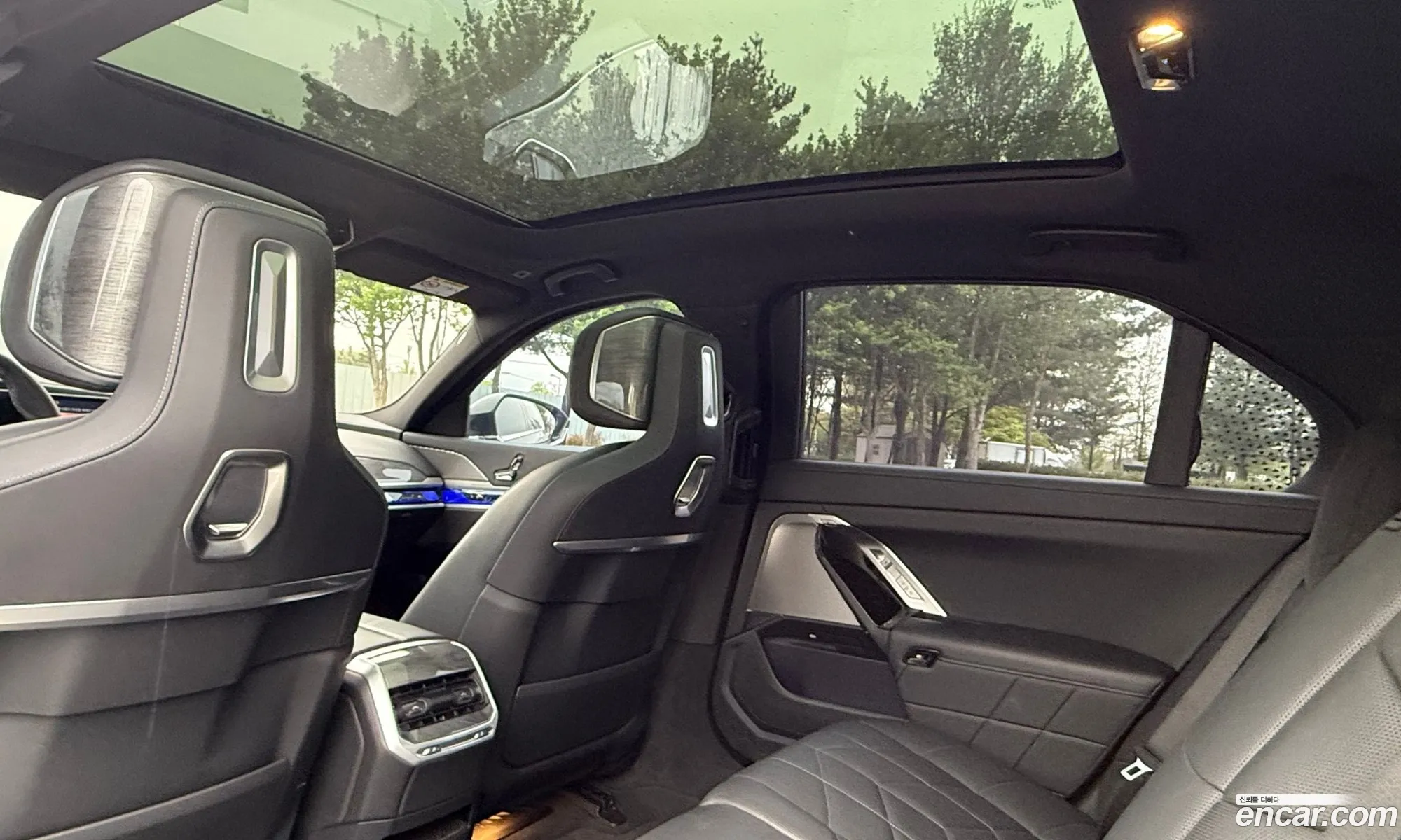 BMW 7 Series 2024 — 9