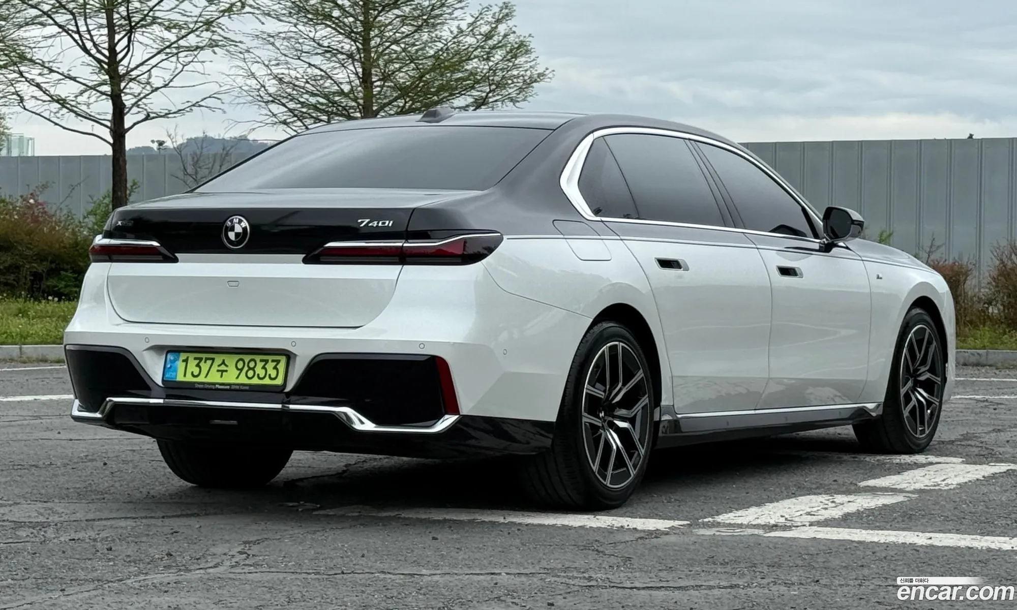 BMW 7 Series 2024 — 8
