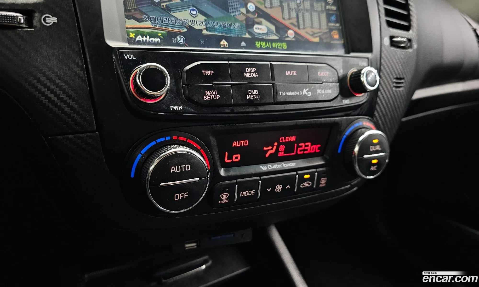 Kia K3 2015 — 24