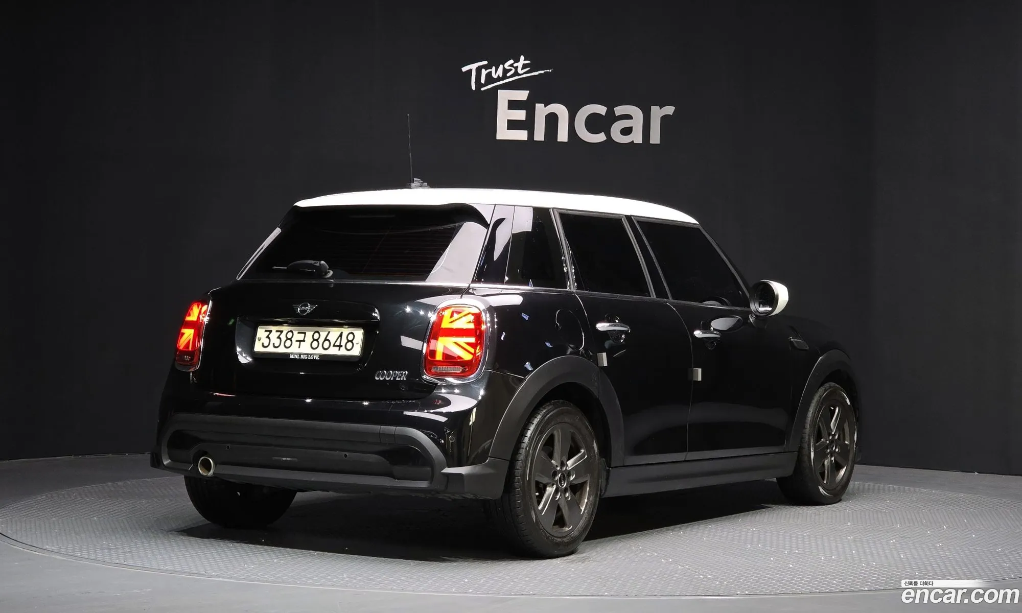 Mini Cooper 2022 — 11
