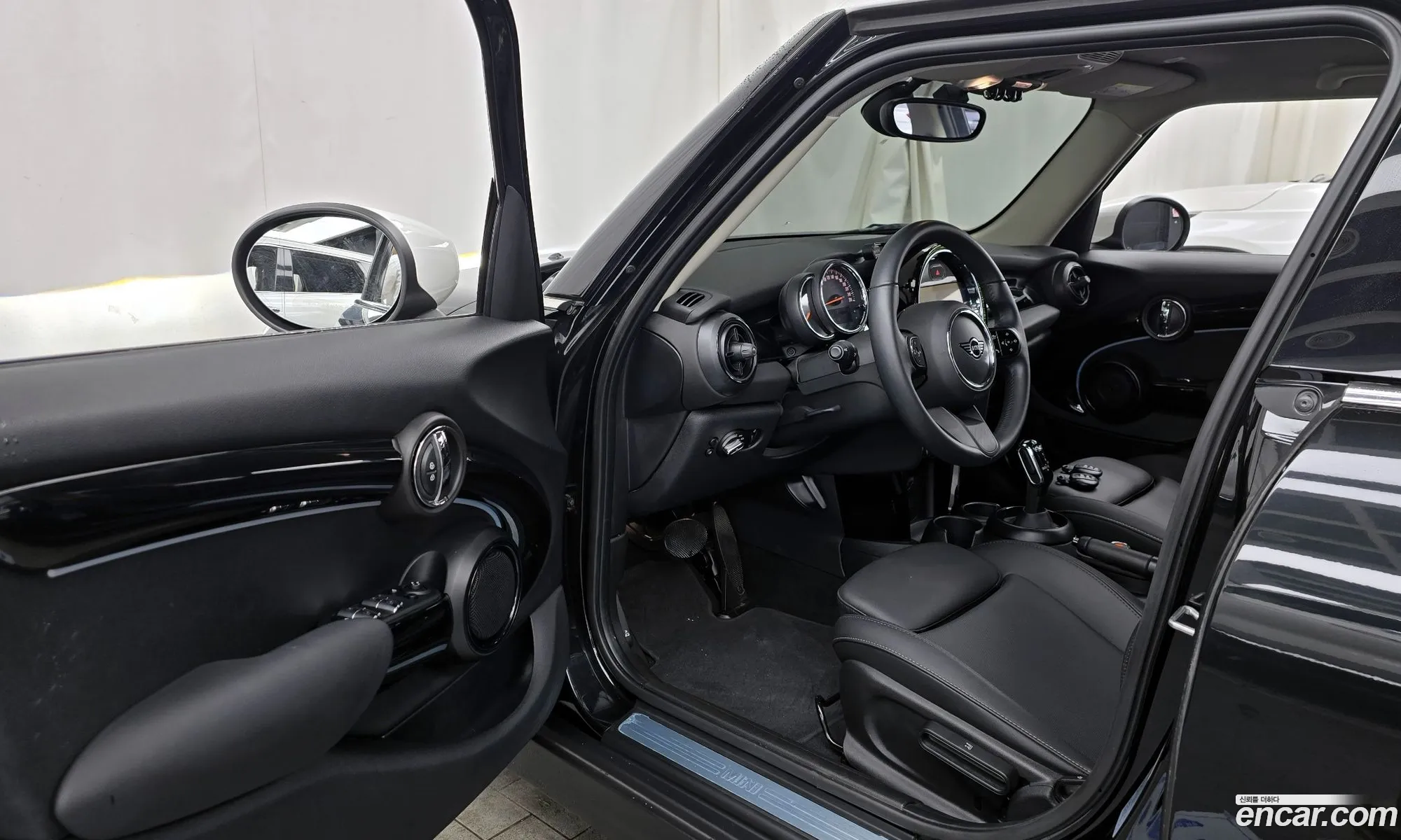Mini Cooper 2022 — 6