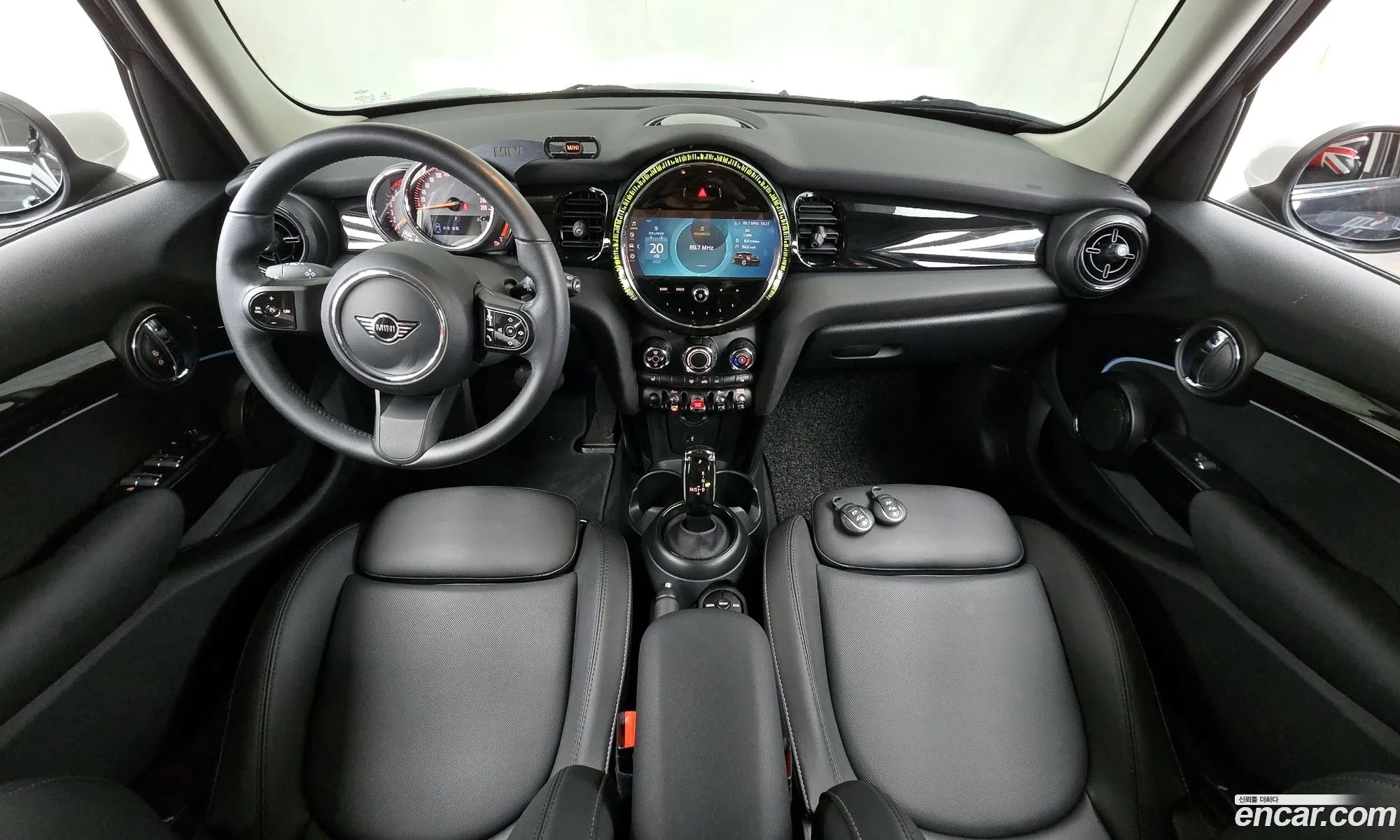 Mini Cooper 2022 — 16